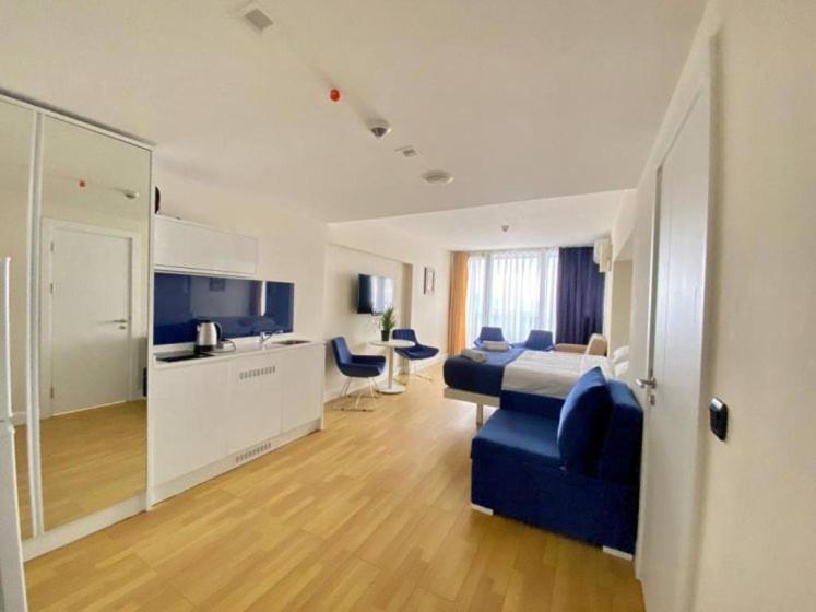 Sea VIP Apartments 16 view 5