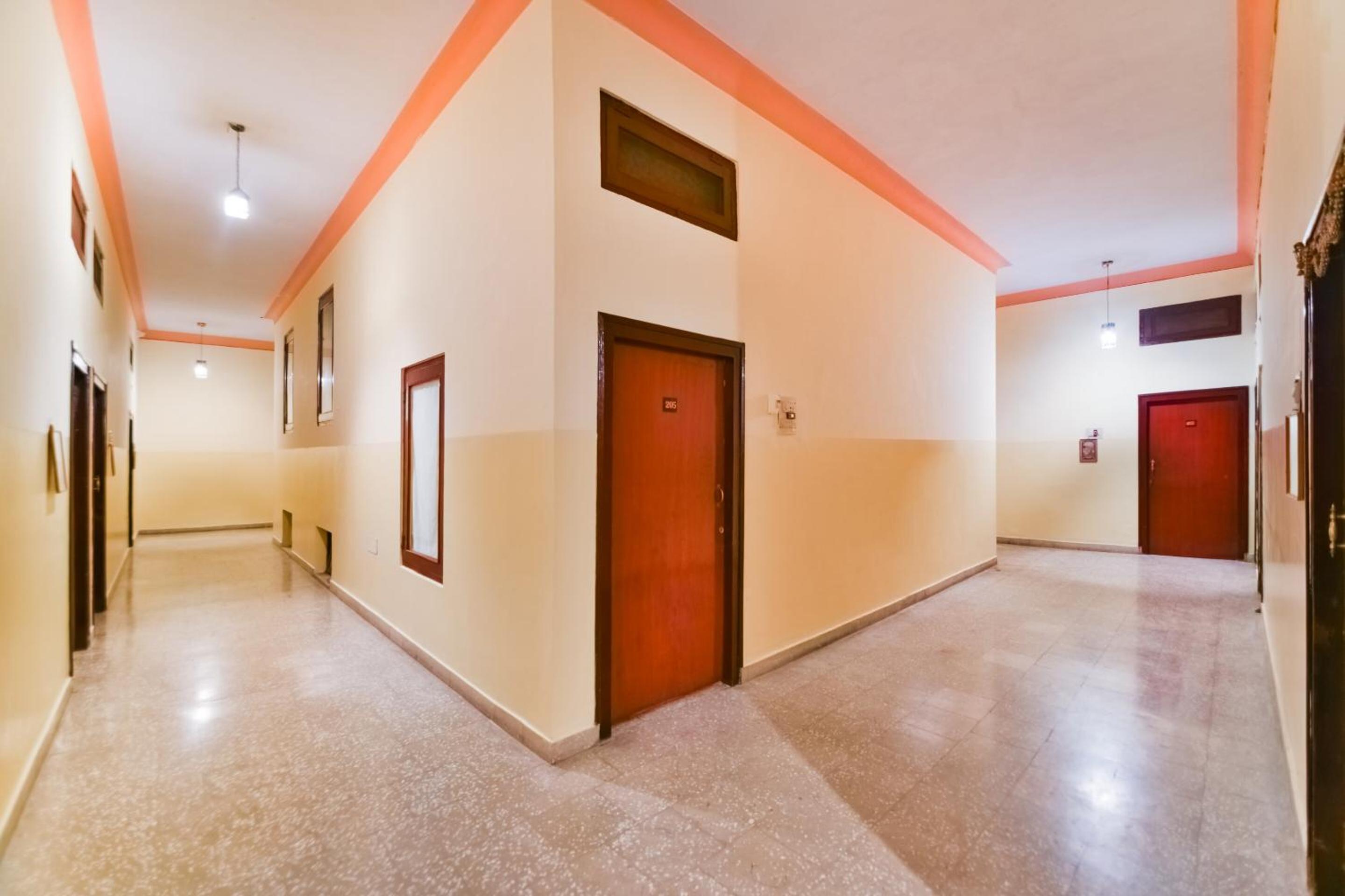 Hotel O Raj Kesar view 5