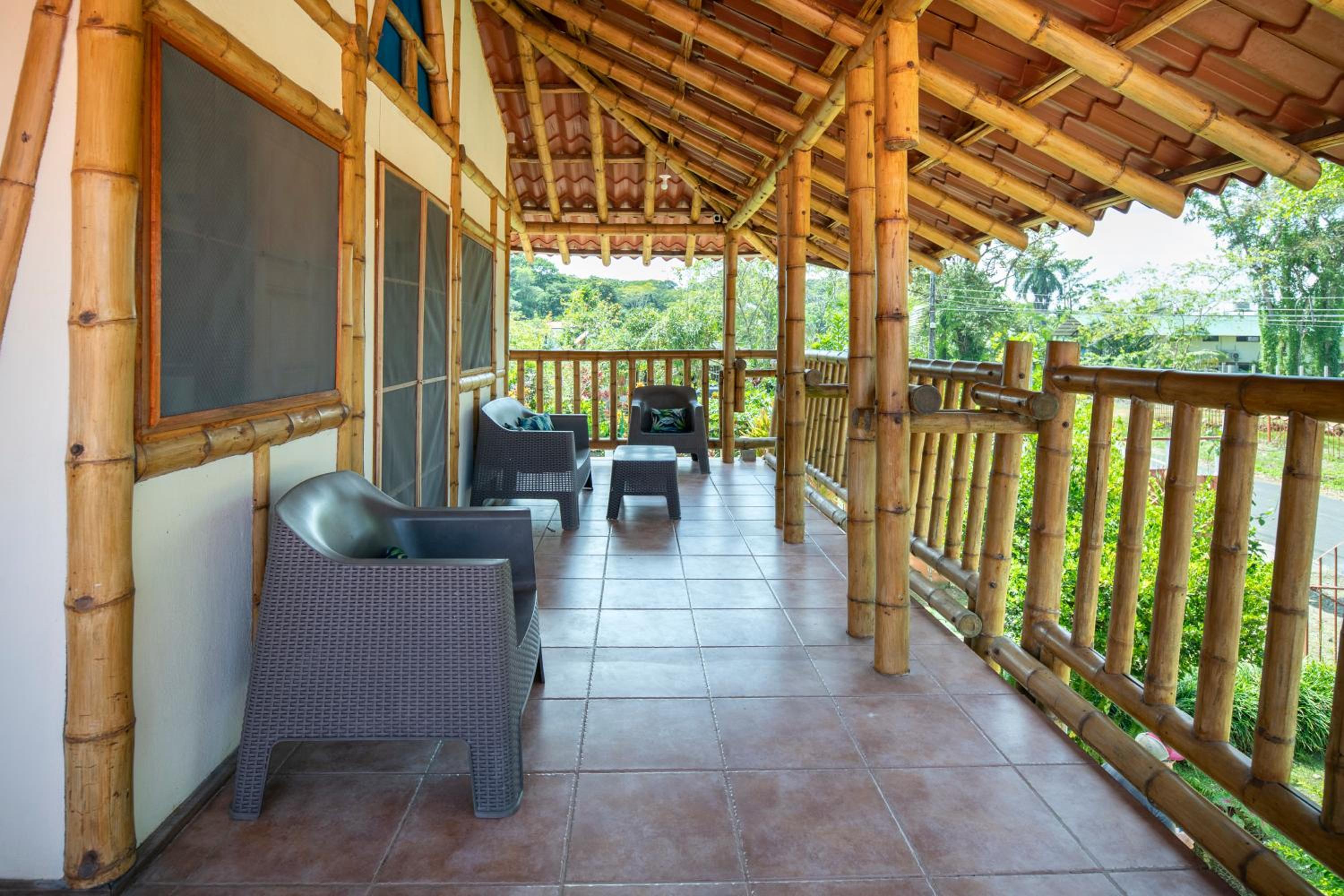 Pangea Lodge with Shared Pool at the Heart of Manzanillo