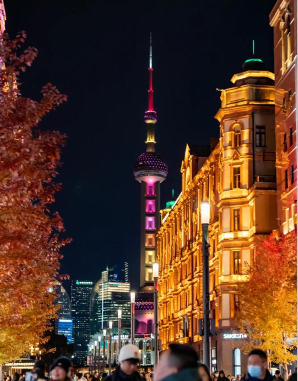 Molly House-Right on Nanjing East Road the Bund 2-Bedrooms with Elevator Apart ment Near the subway