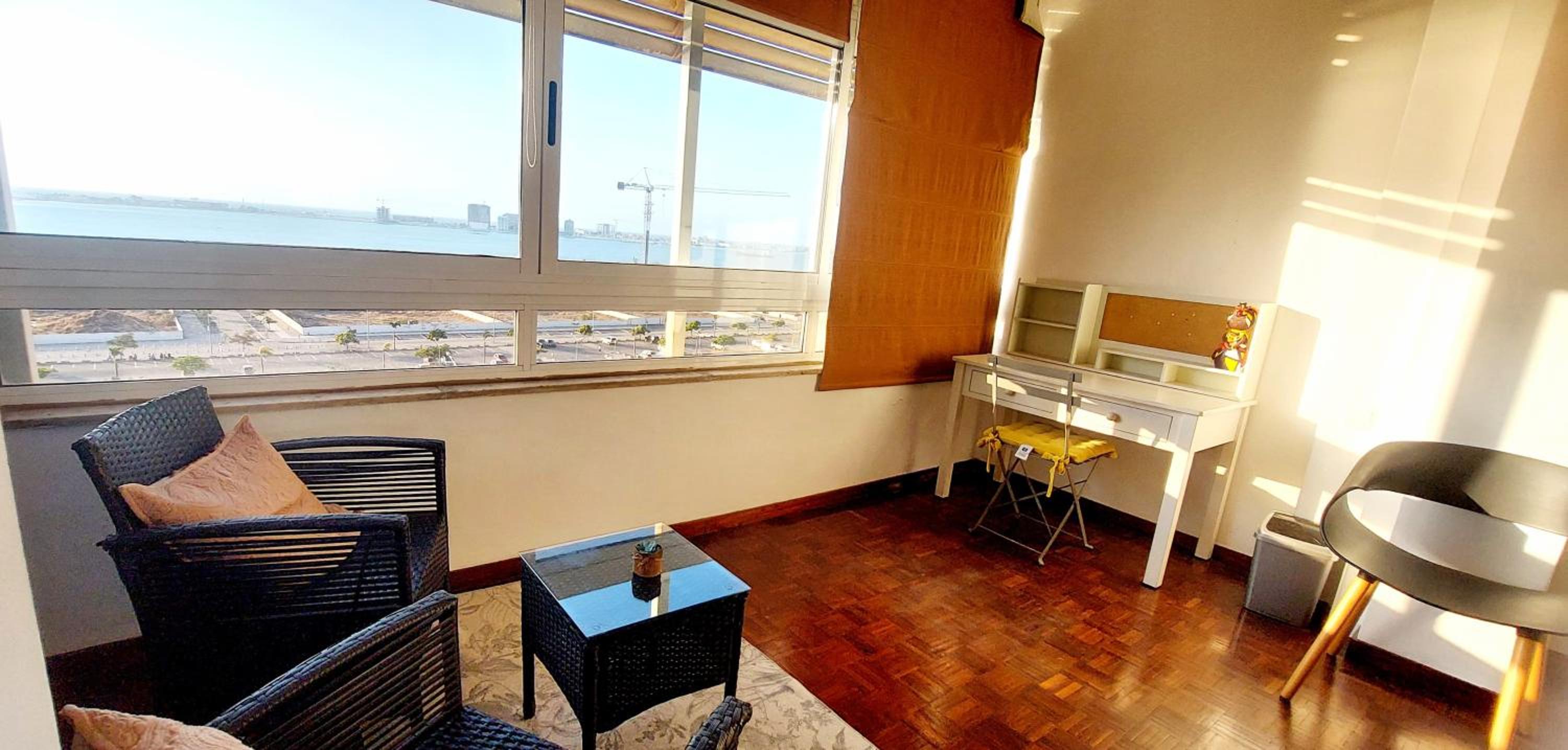 3br Bayfront, Vibrant in central Luanda