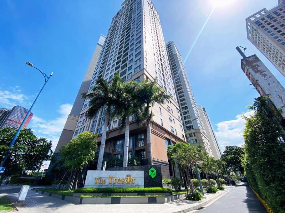 1km to center - Free gym - Pool view Studio
