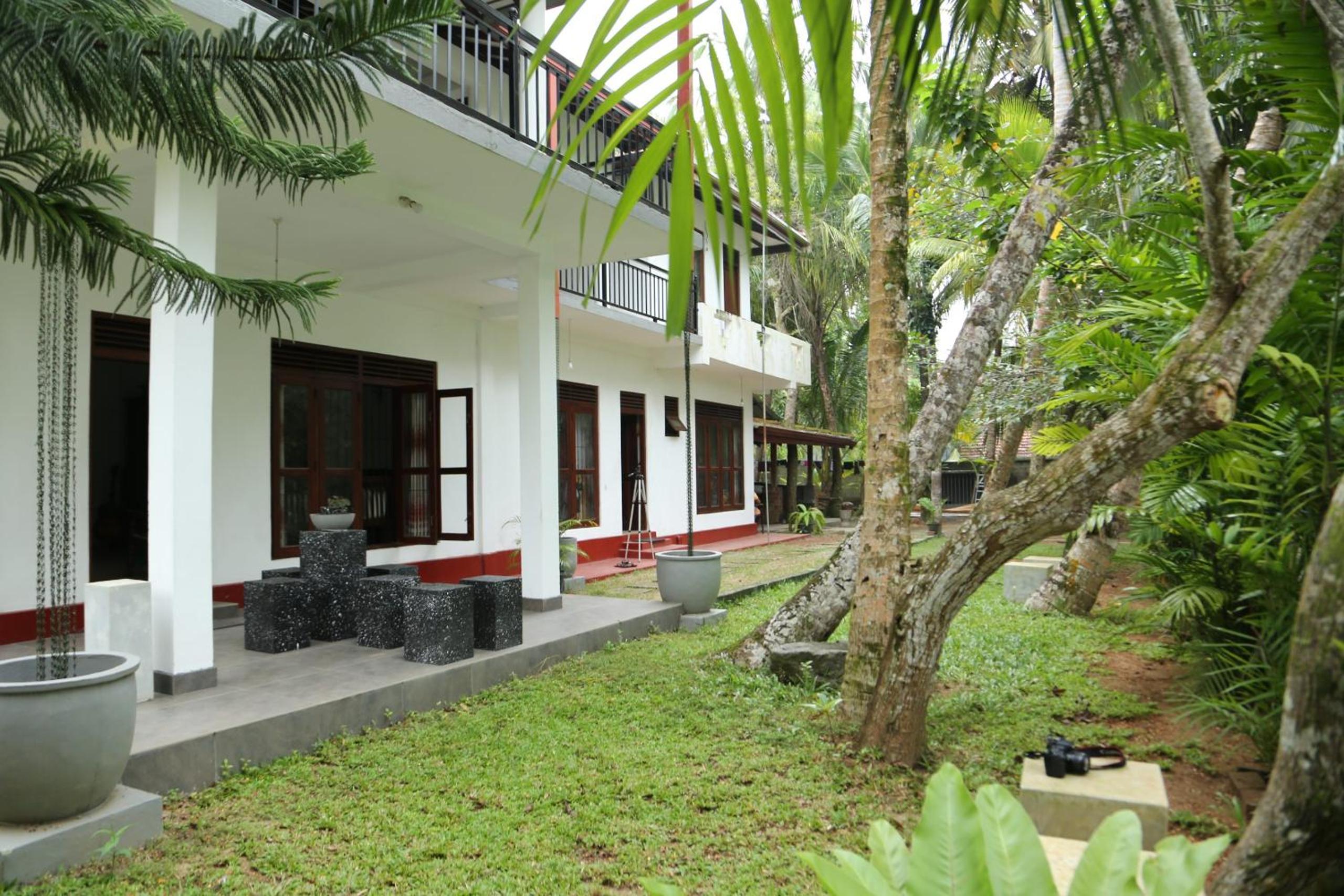 Prana Ayurveda Yoga Center view 3
