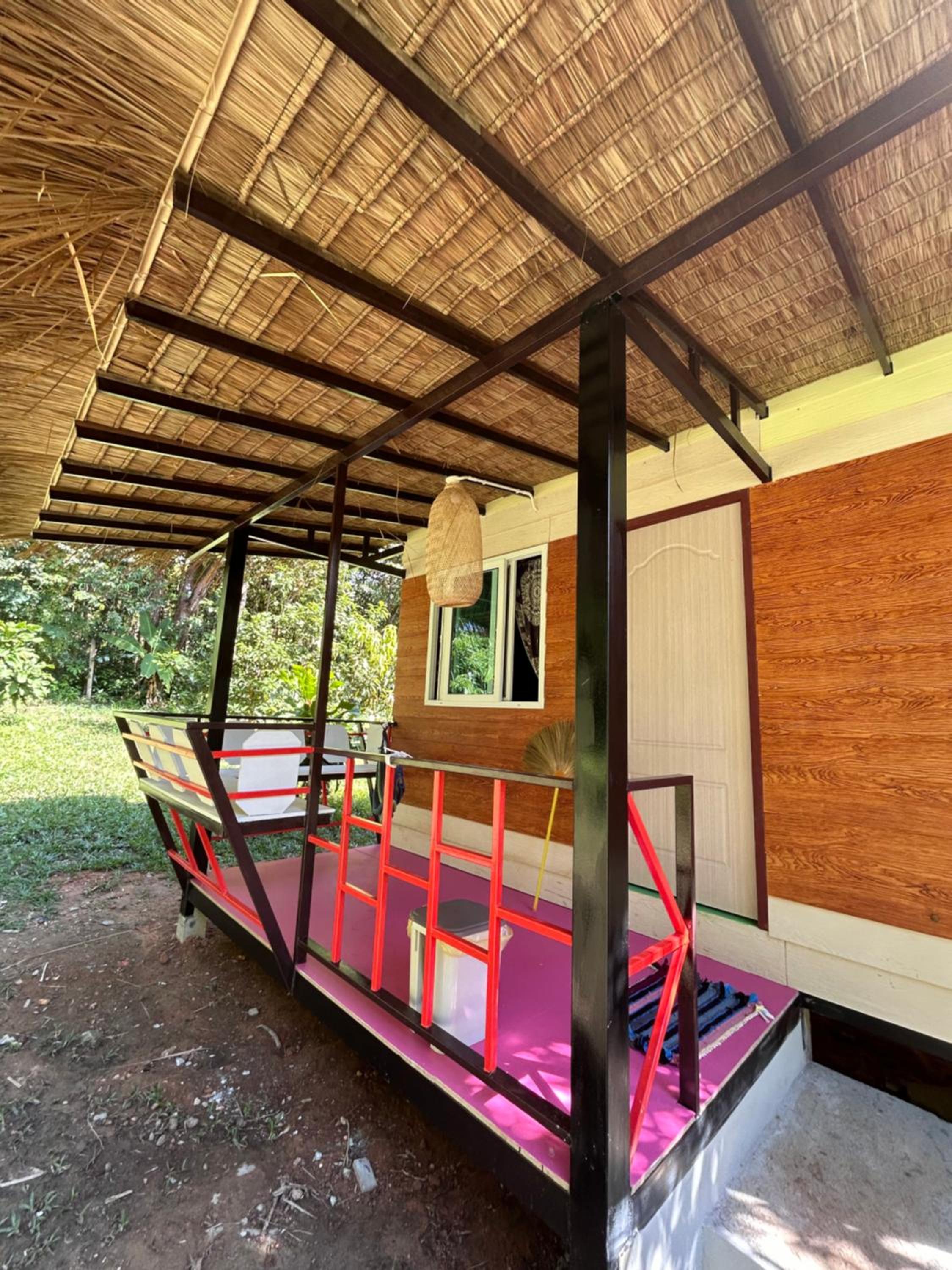 Hippy Hut Koh Chang view 5