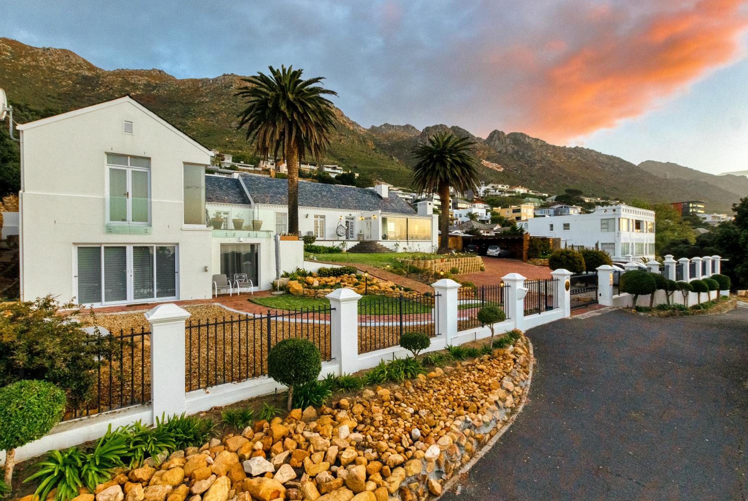 Manor on the Bay