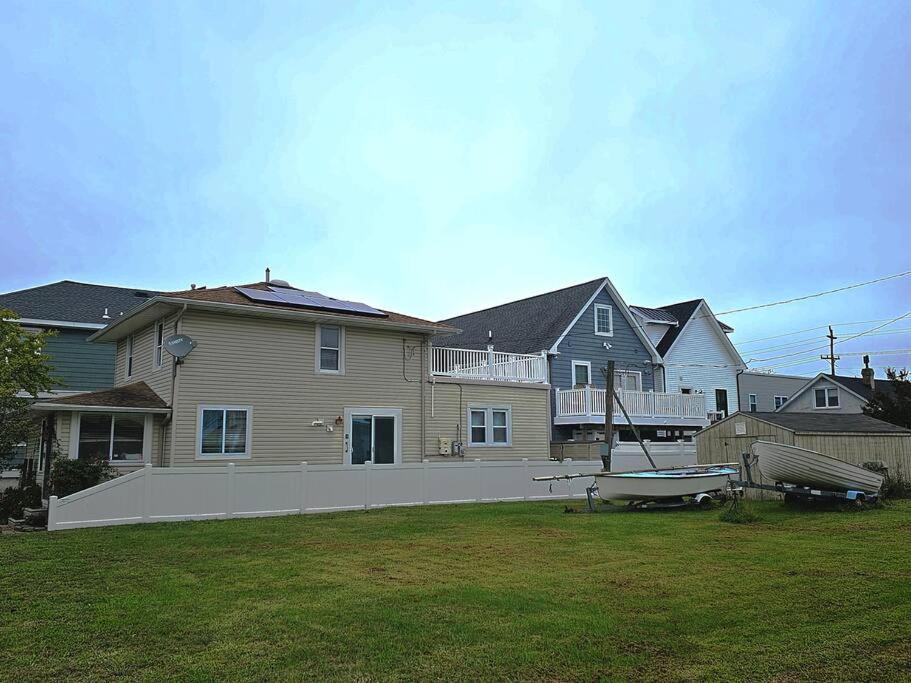 All Season Holiday Seashore Getaway! view 5