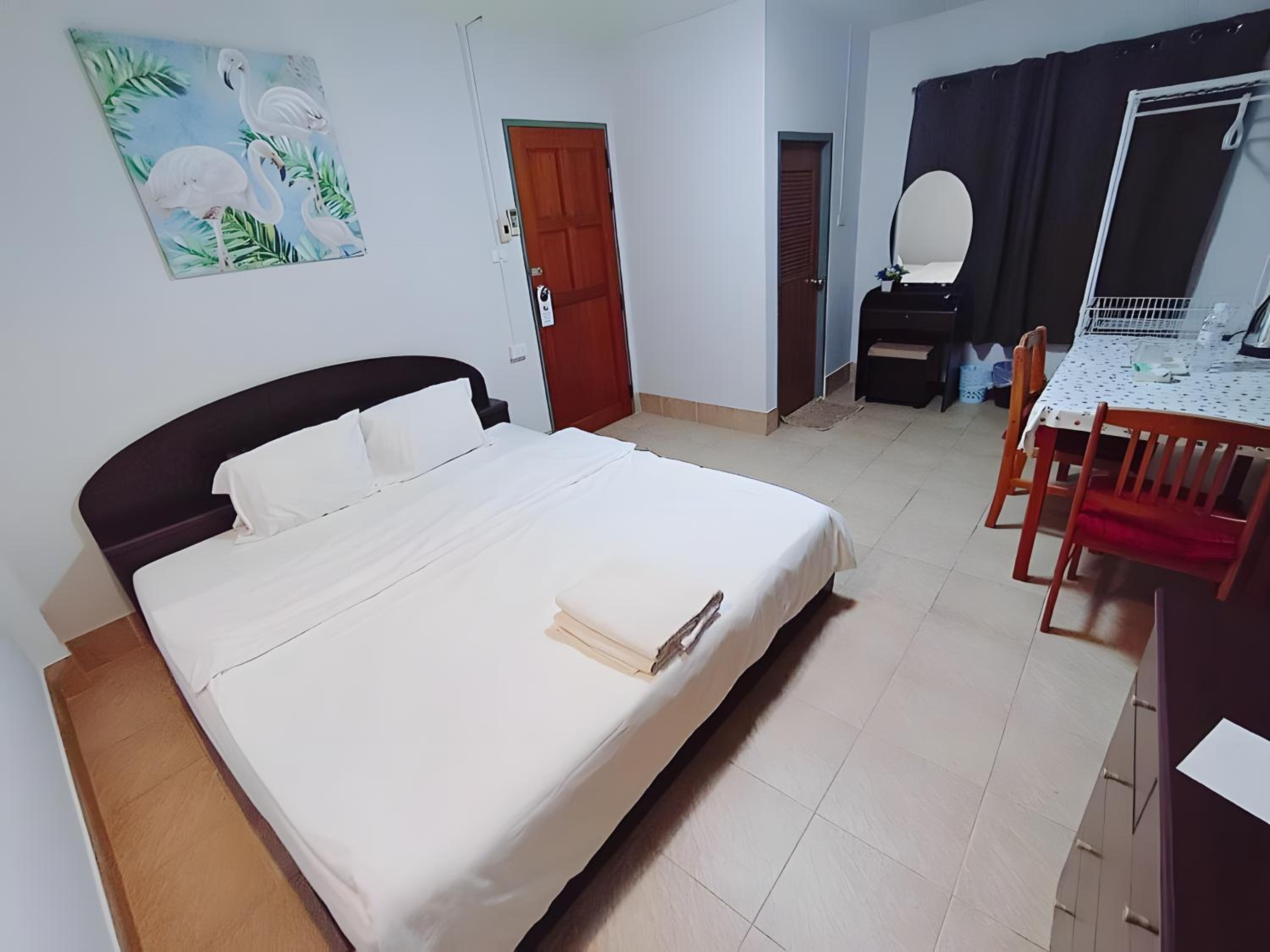 Mitr Inn HuaHin Beach หาดหัวหิน