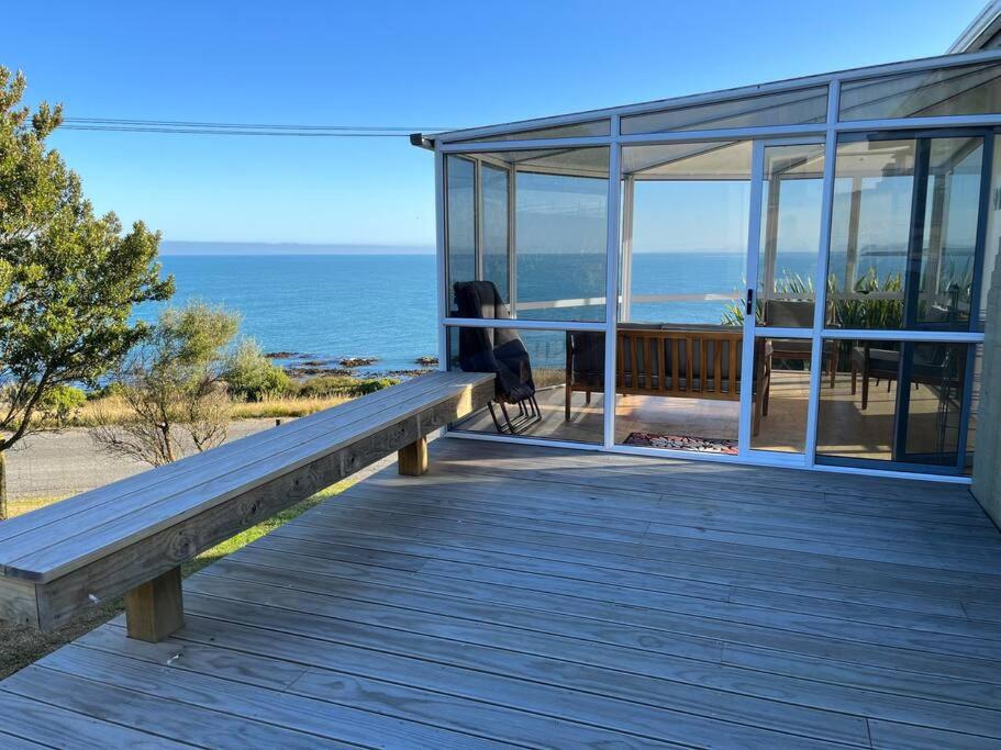 Kakanui Oceanside Retreat view 5