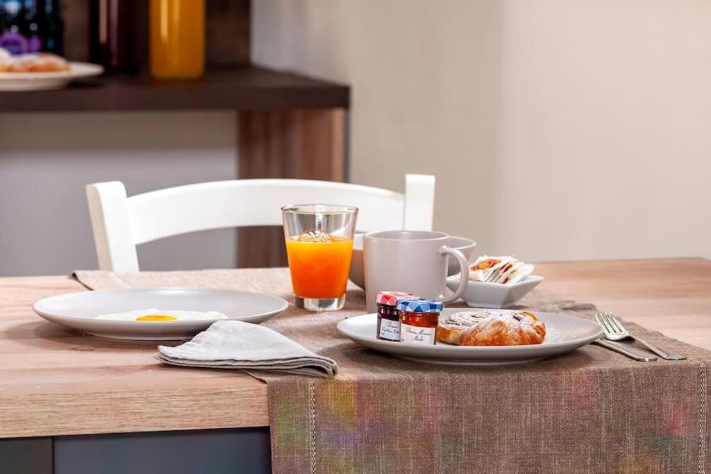 Domus MEA - Breakfast Included! view 3