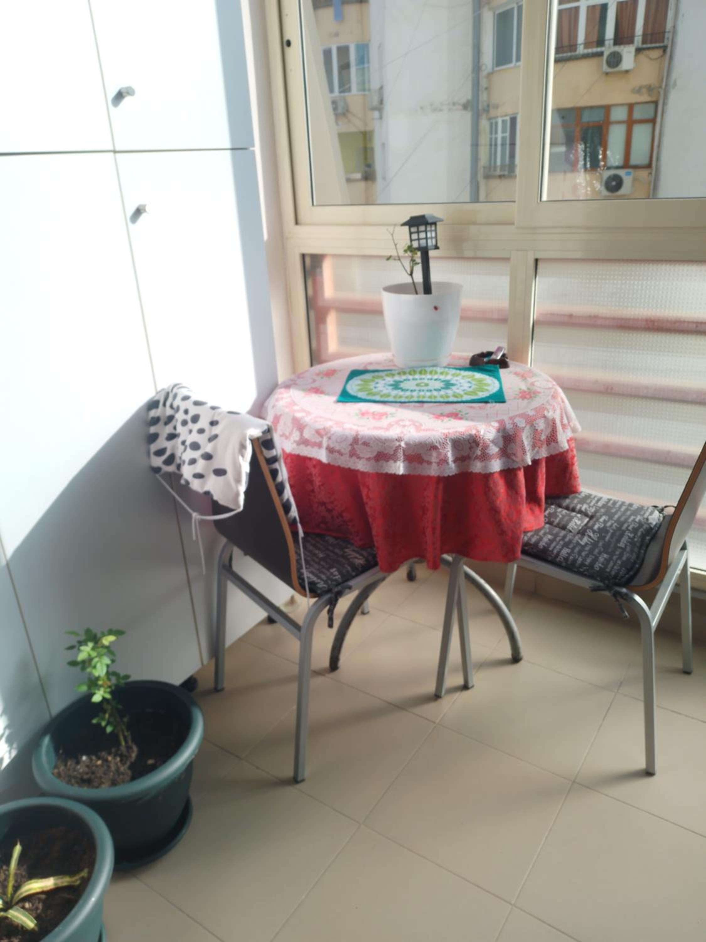 Bora Home Albania me vetshërbim 24 orë pranë Liqenit