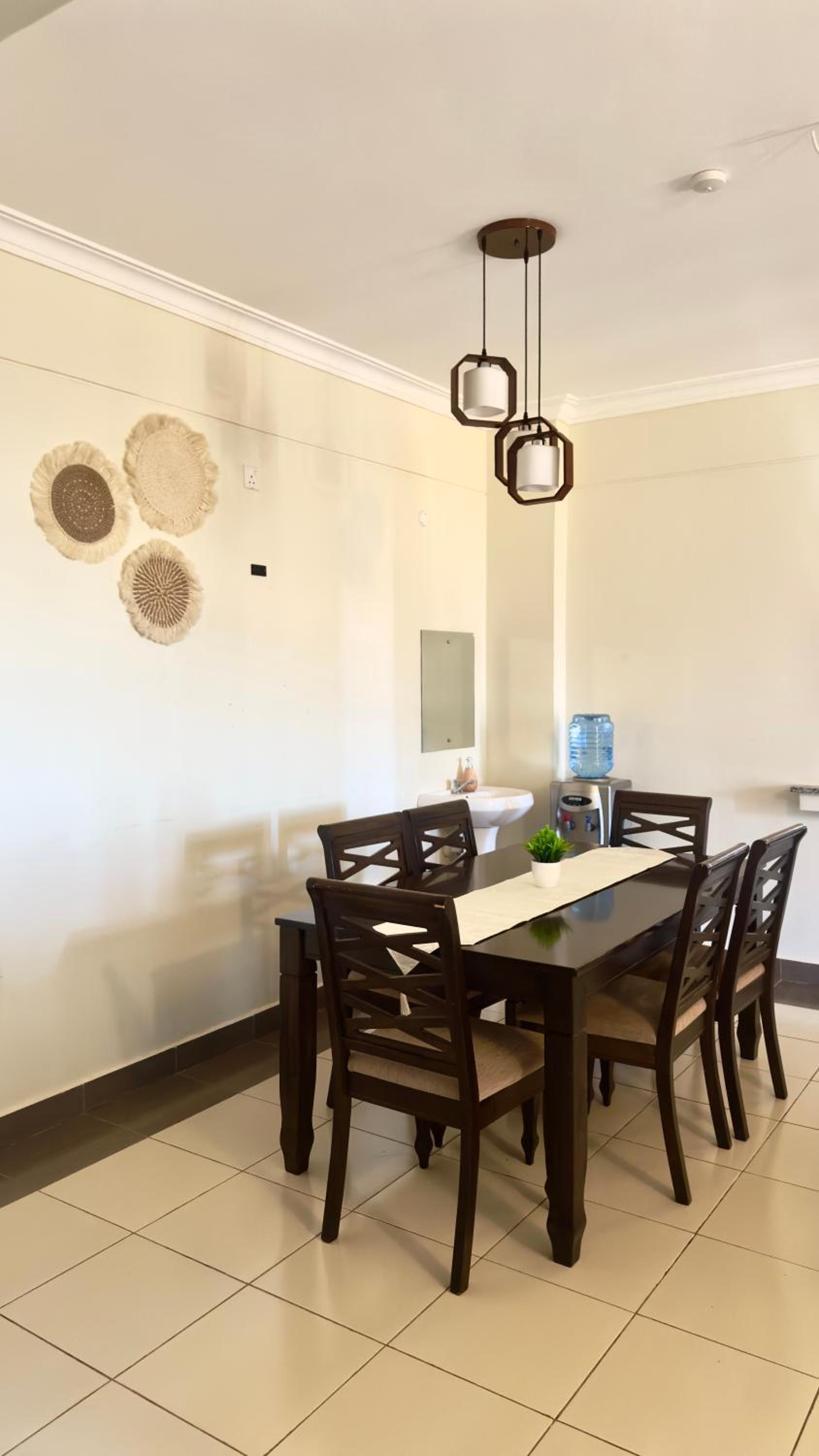 Hillsview Apartment