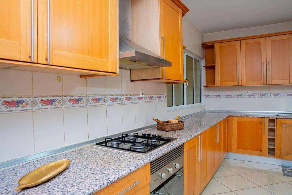 Fresh & Cozy, Near Praça Center