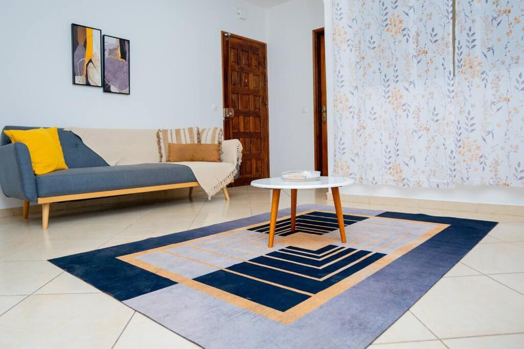 Fresh & Cozy, Near Praça Center