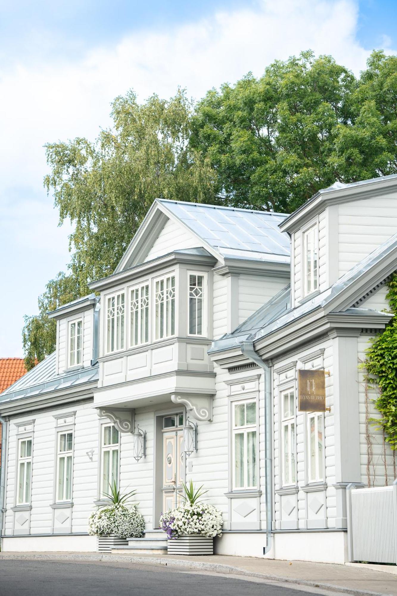 Hans Hubert Villa