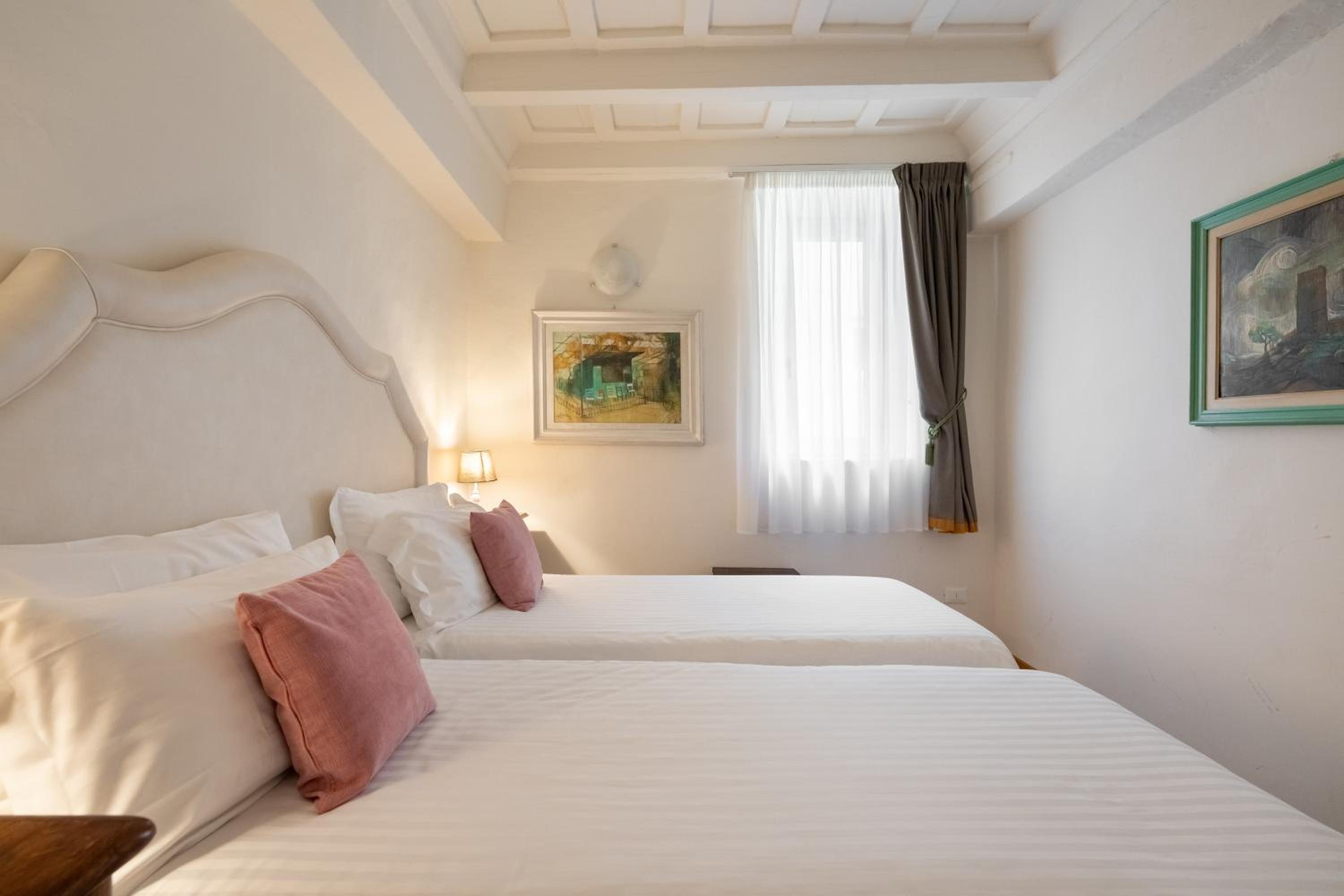 Palazzo D'Ambra Residenza d'Epoca