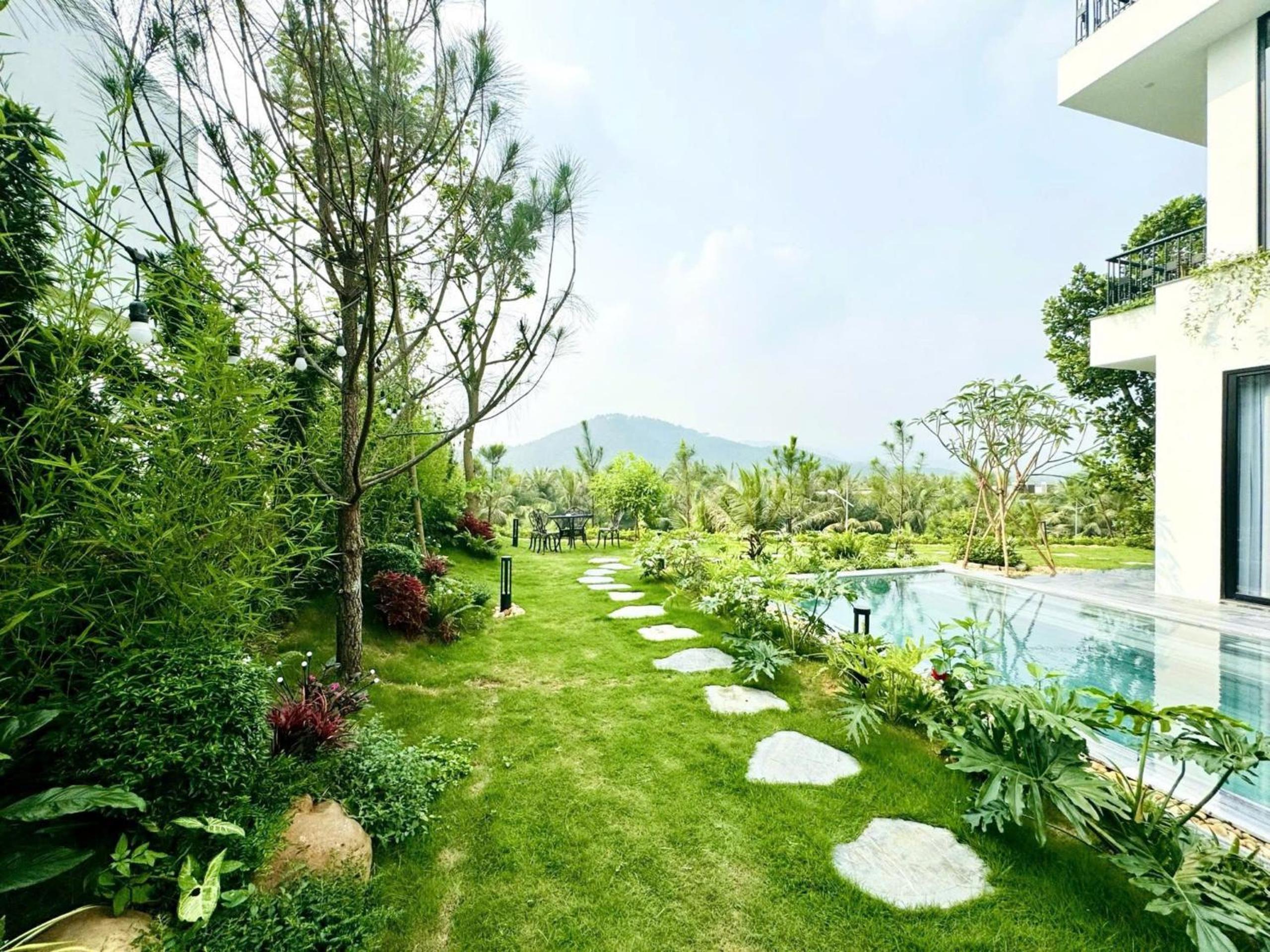 Venus Flamigo Resort- Amazing, Đại Lải view 4