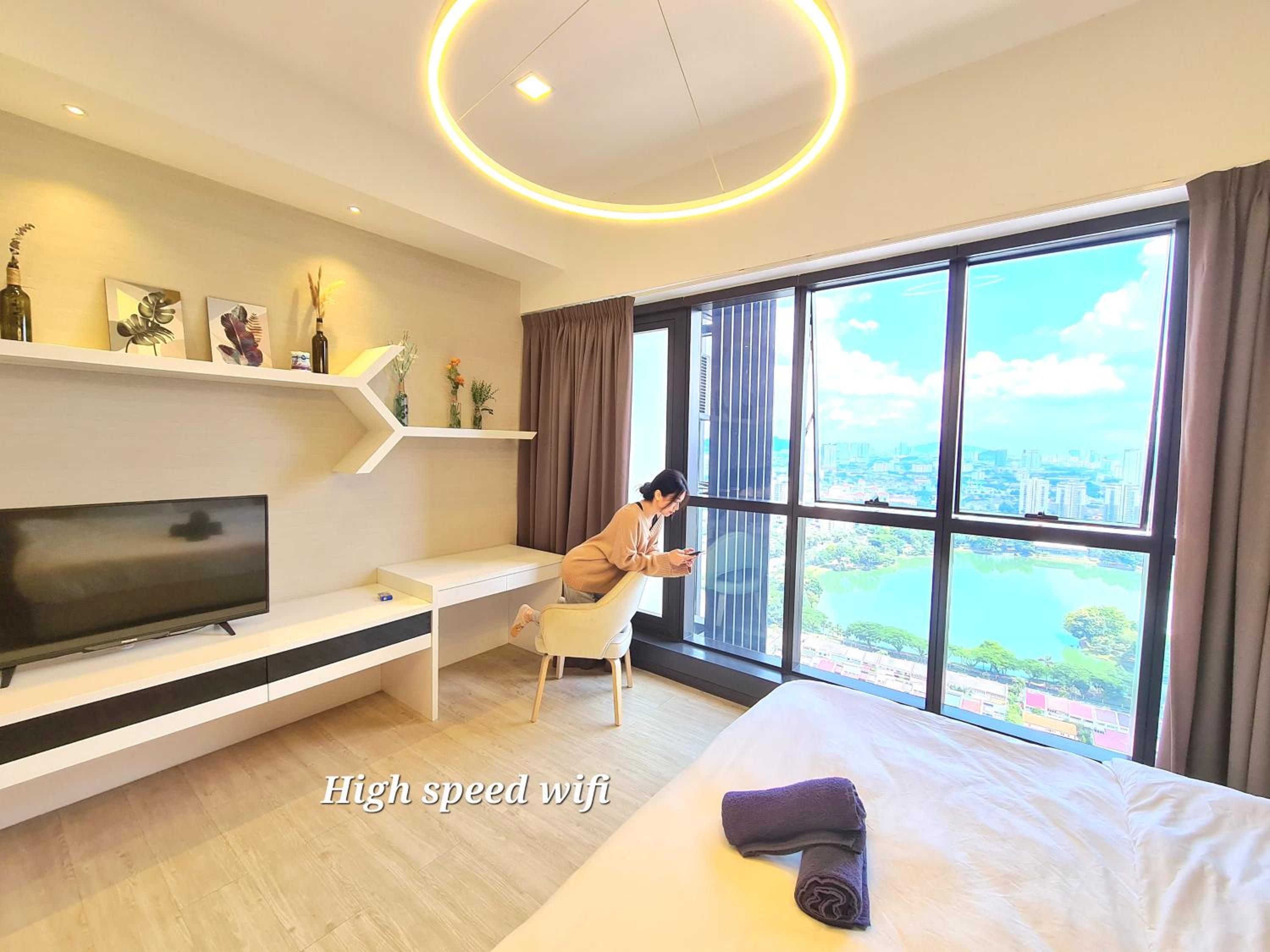 M city service suite KLCC