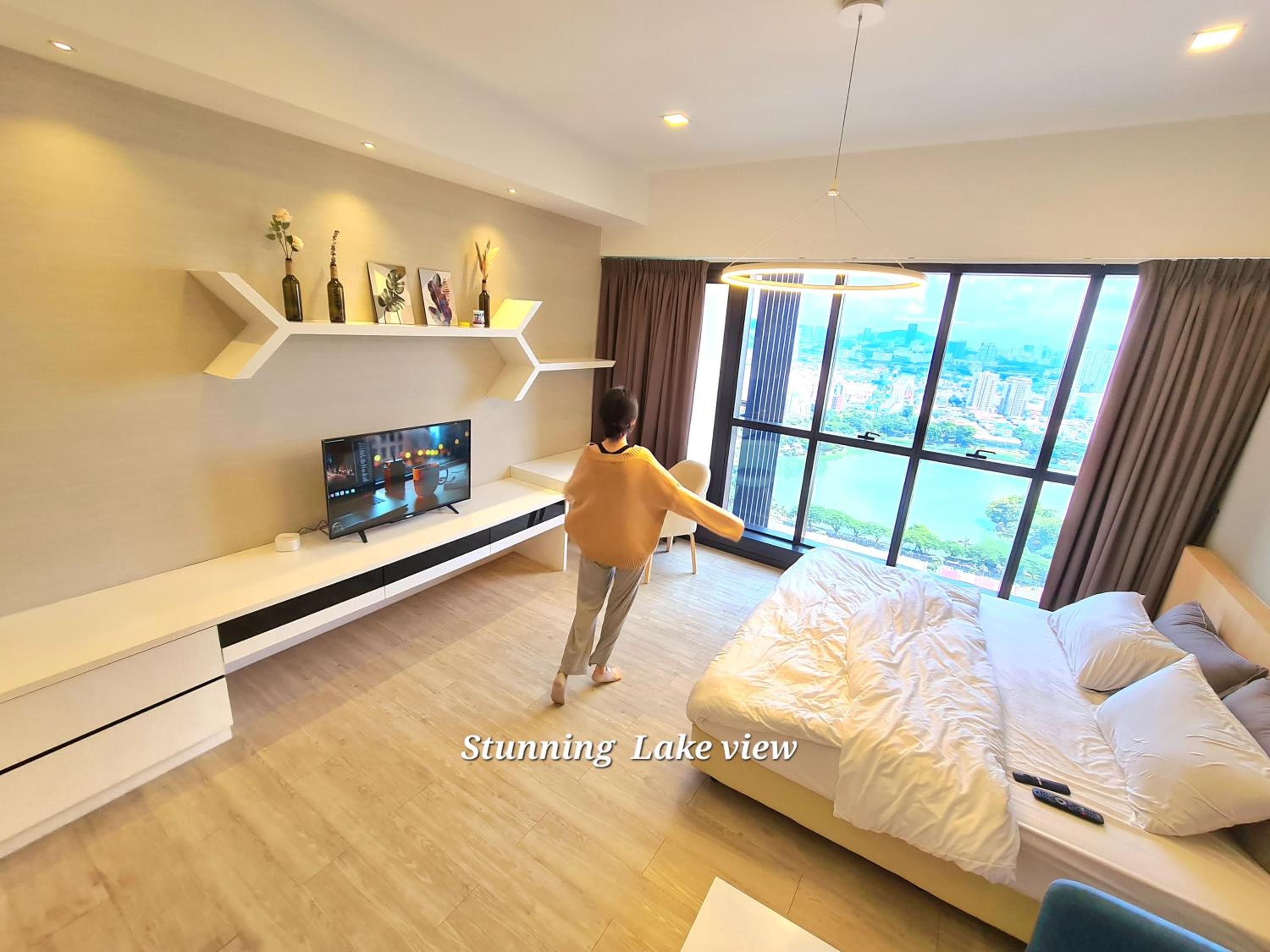 M city service suite KLCC