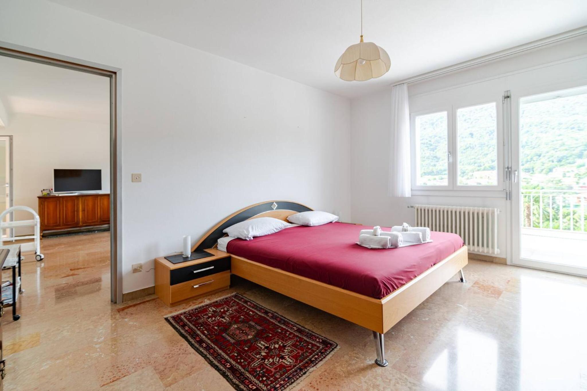Casa privata con Piscina a 150m dal Lago