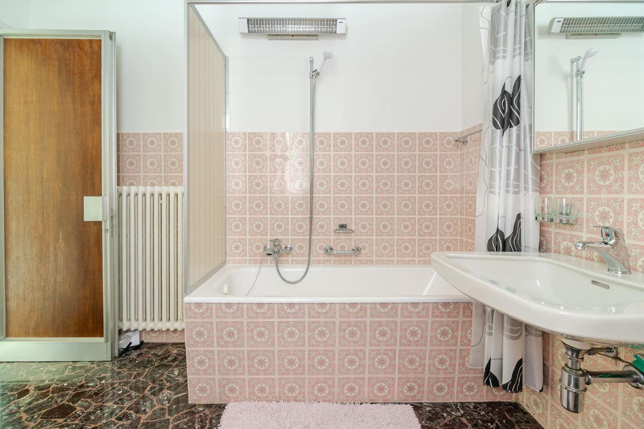 Casa privata con Piscina a 150m dal Lago