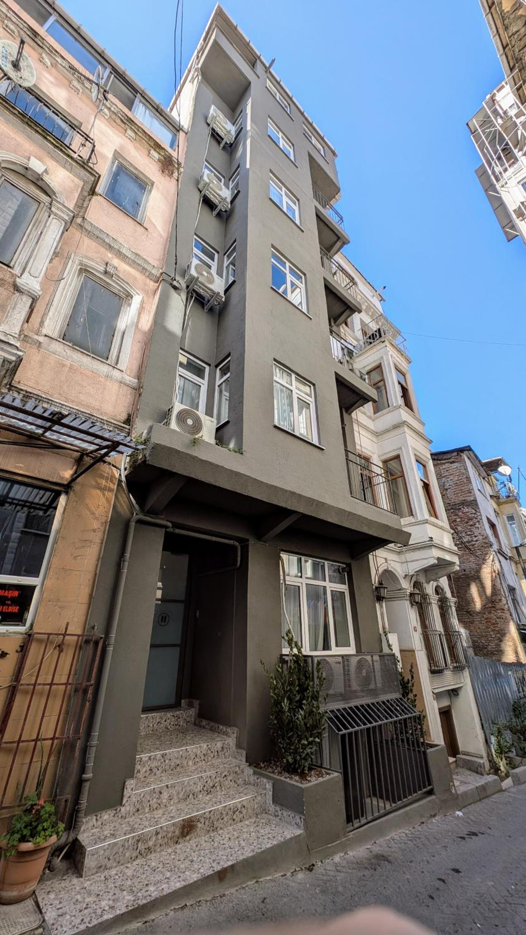 HAUS Pera