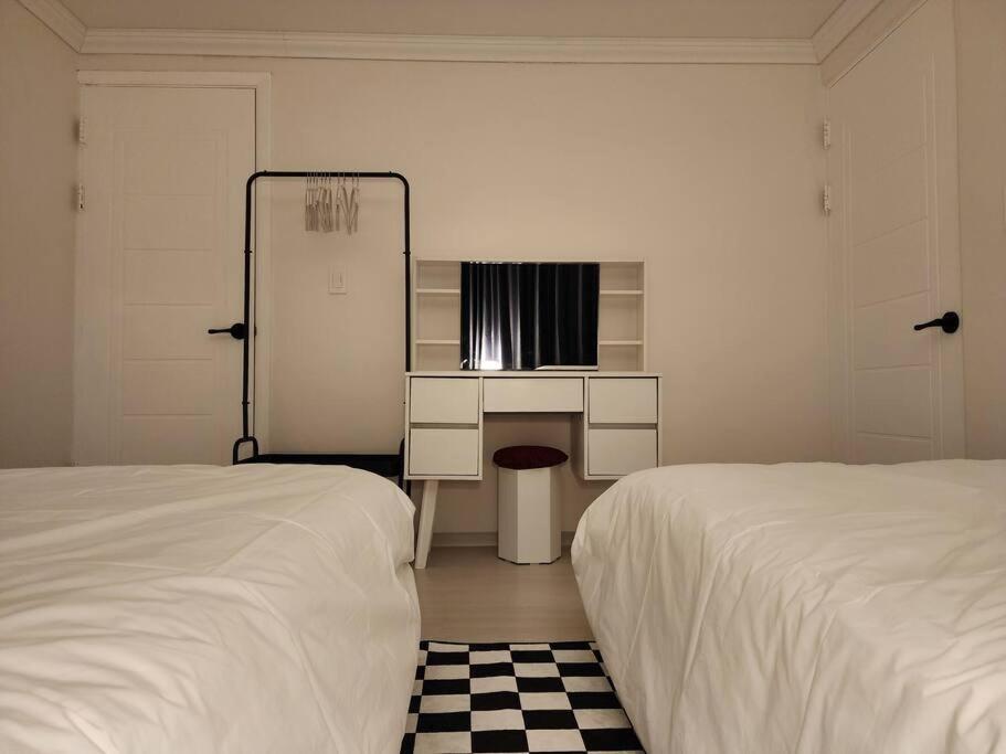 Seoul Vacations - Charm Stay in Seoul, 3R2B, AREX, DigitalMediaCityStation 3minutes, Hongdae - Property Image 7