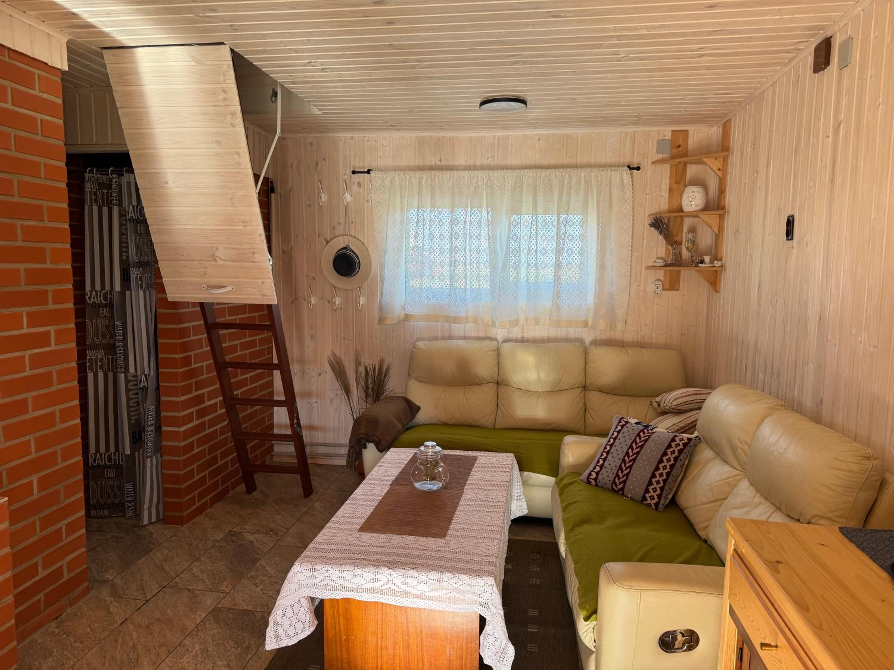 Pinetree House