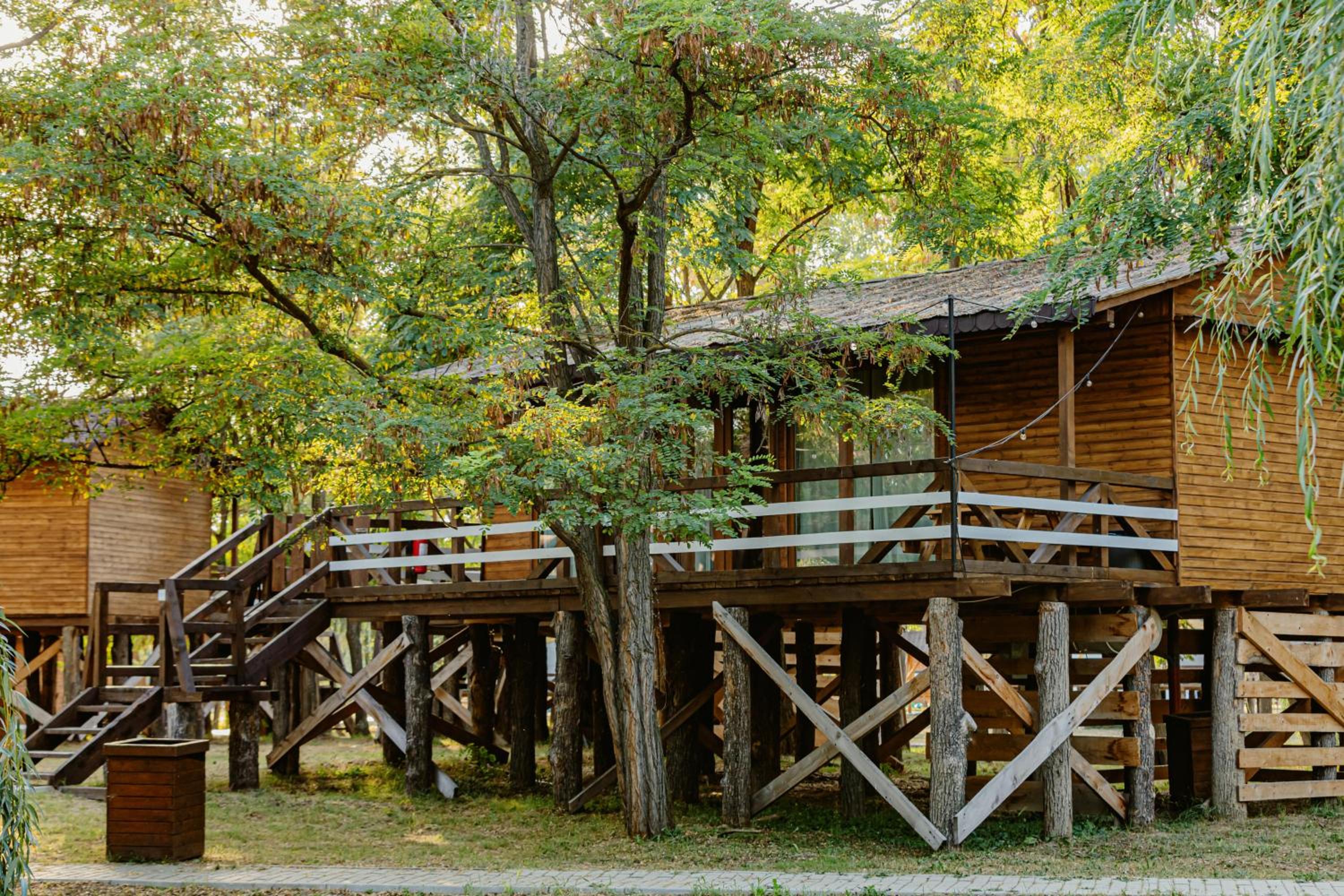 Hotel Zaga Zaga Sat - Image 1