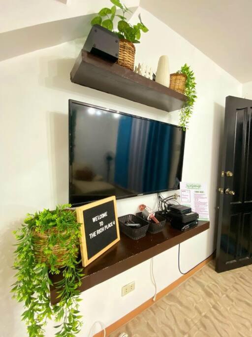 TRP4 - Rustic Styled 2BR Townhouse in DecaClark Angeles view 3