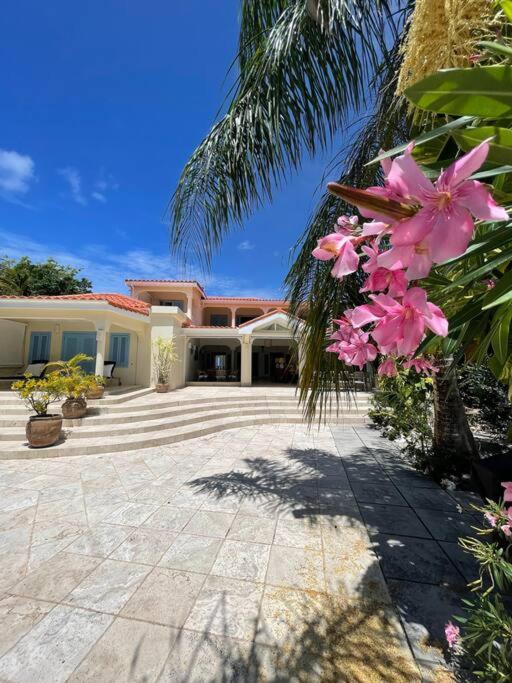 kaspermelby at myya hoo com Villa Melby with Pool