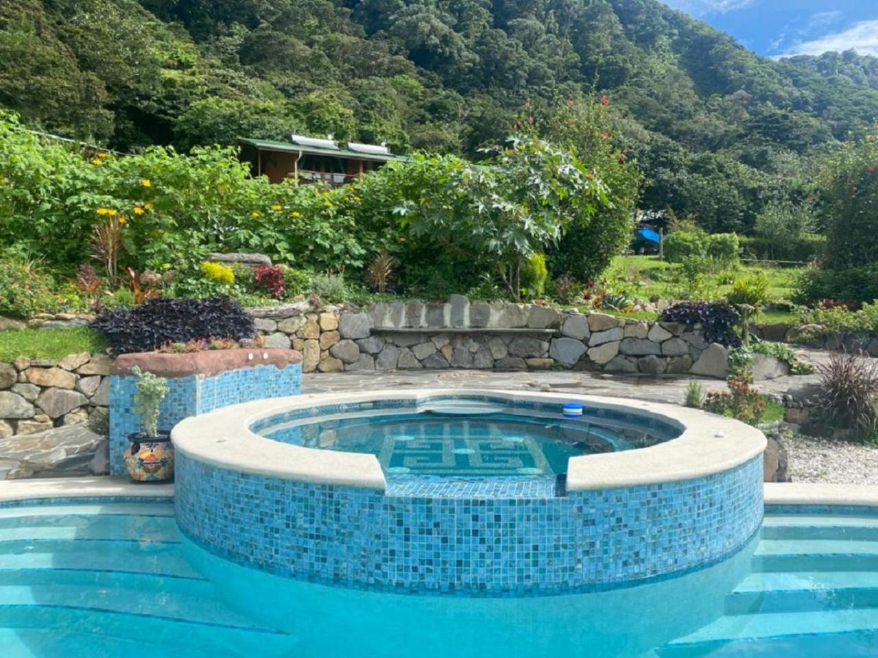Camino Nuevo Monteverde Ecolodge