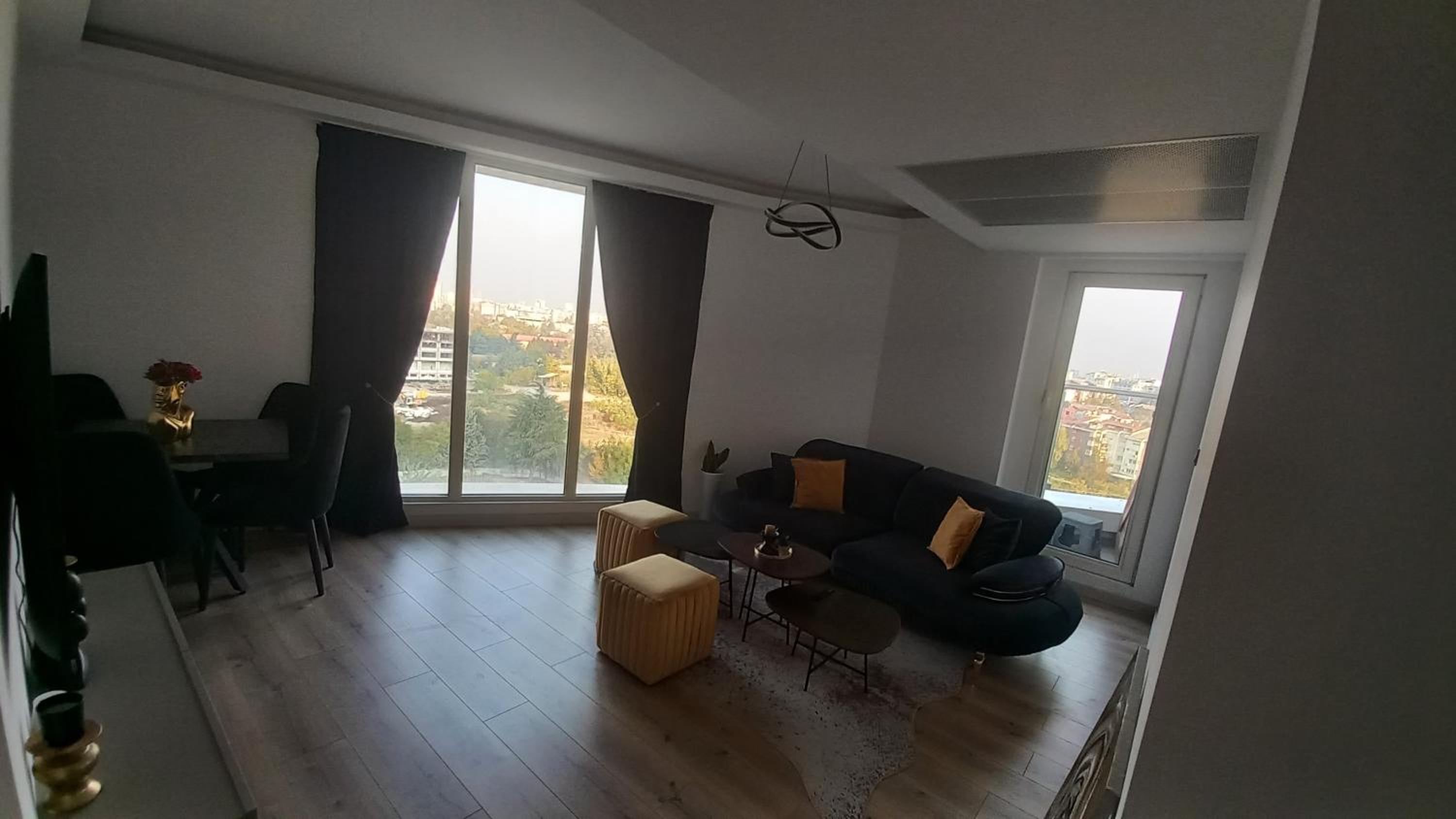 Luxesky Apartmen