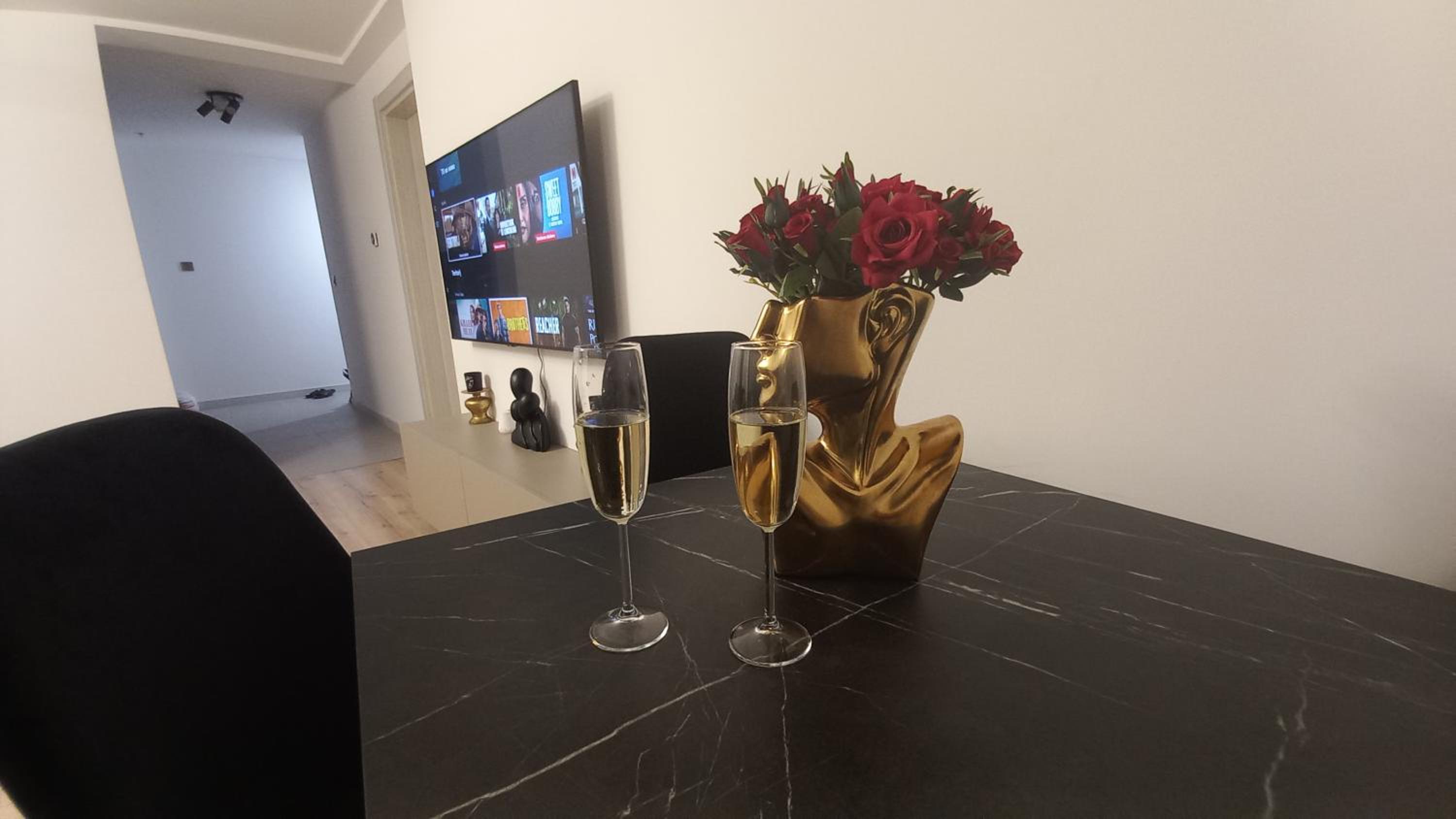 Luxesky Apartmen