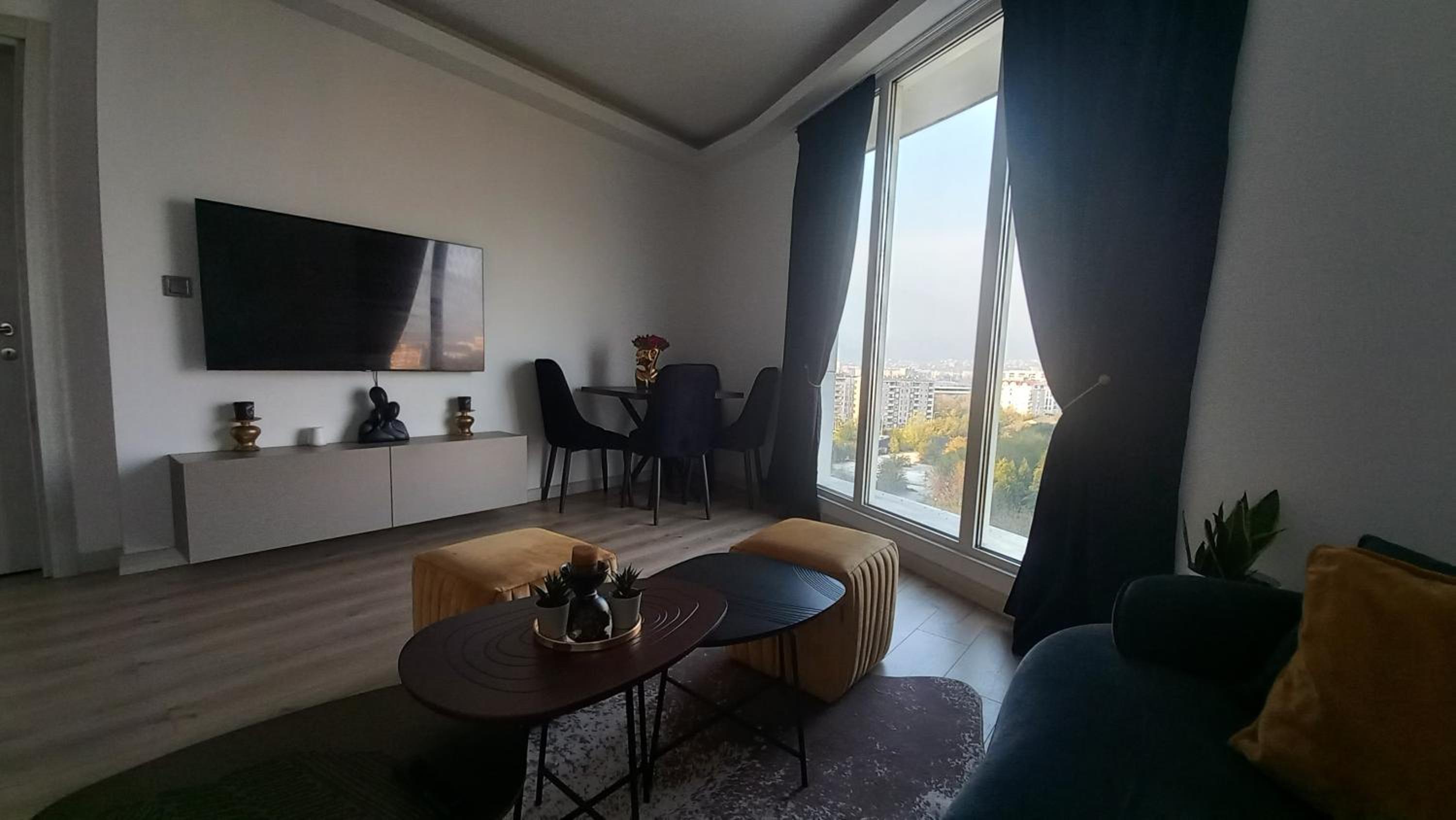 Luxesky Apartmen