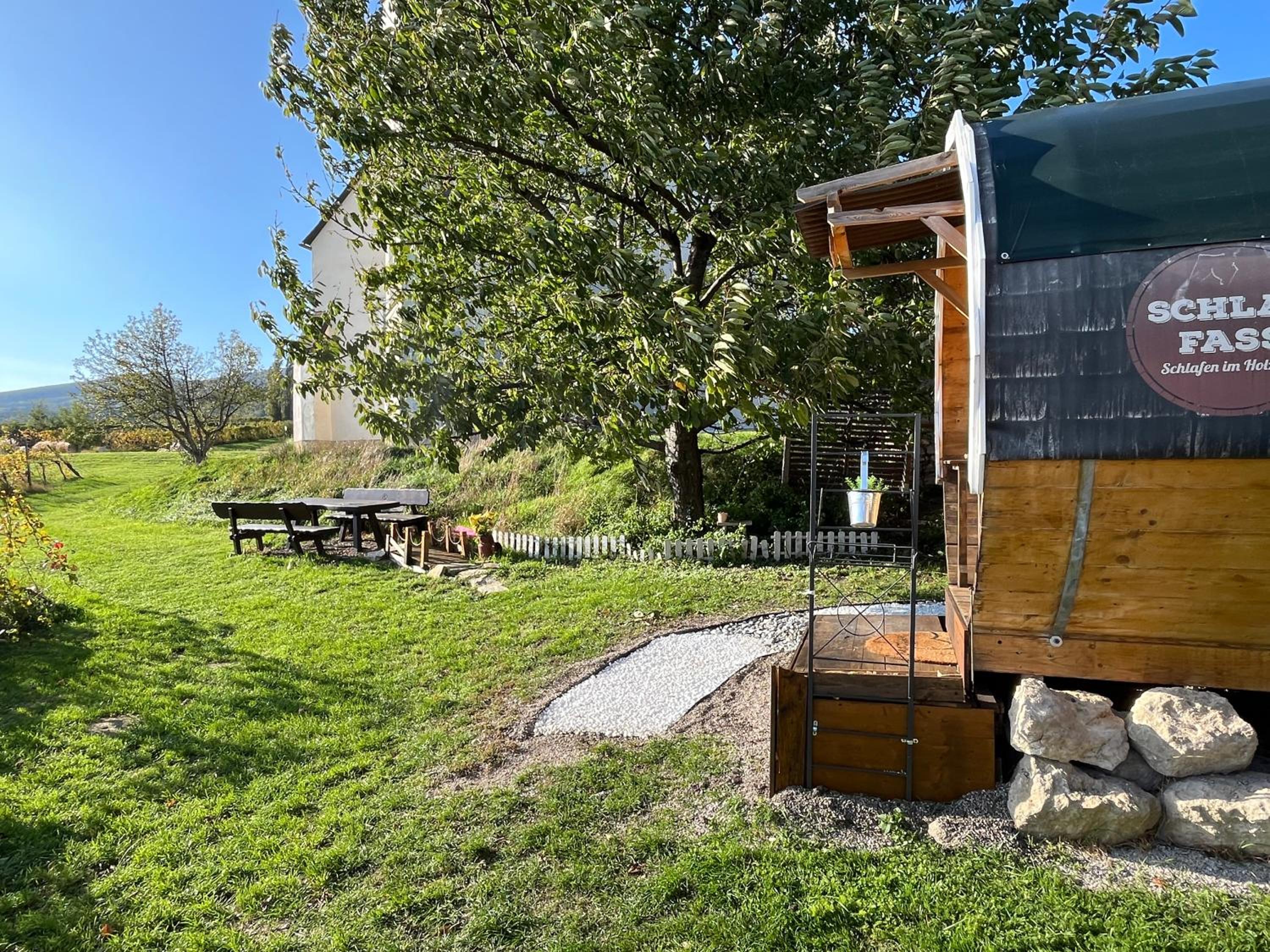 Schlaffass - Schlafen im Holzfass Thallern