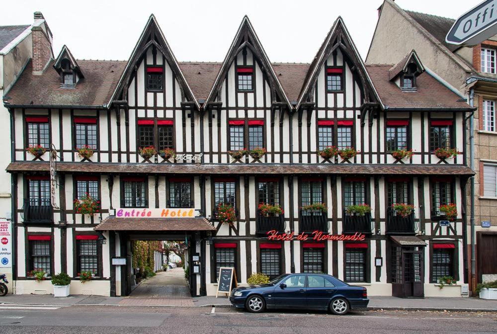Evreux Vacations - Hotel de Normandie - Property Image 1