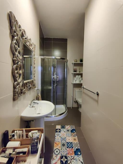 Peaceful & Modern Corner Apartment view 2