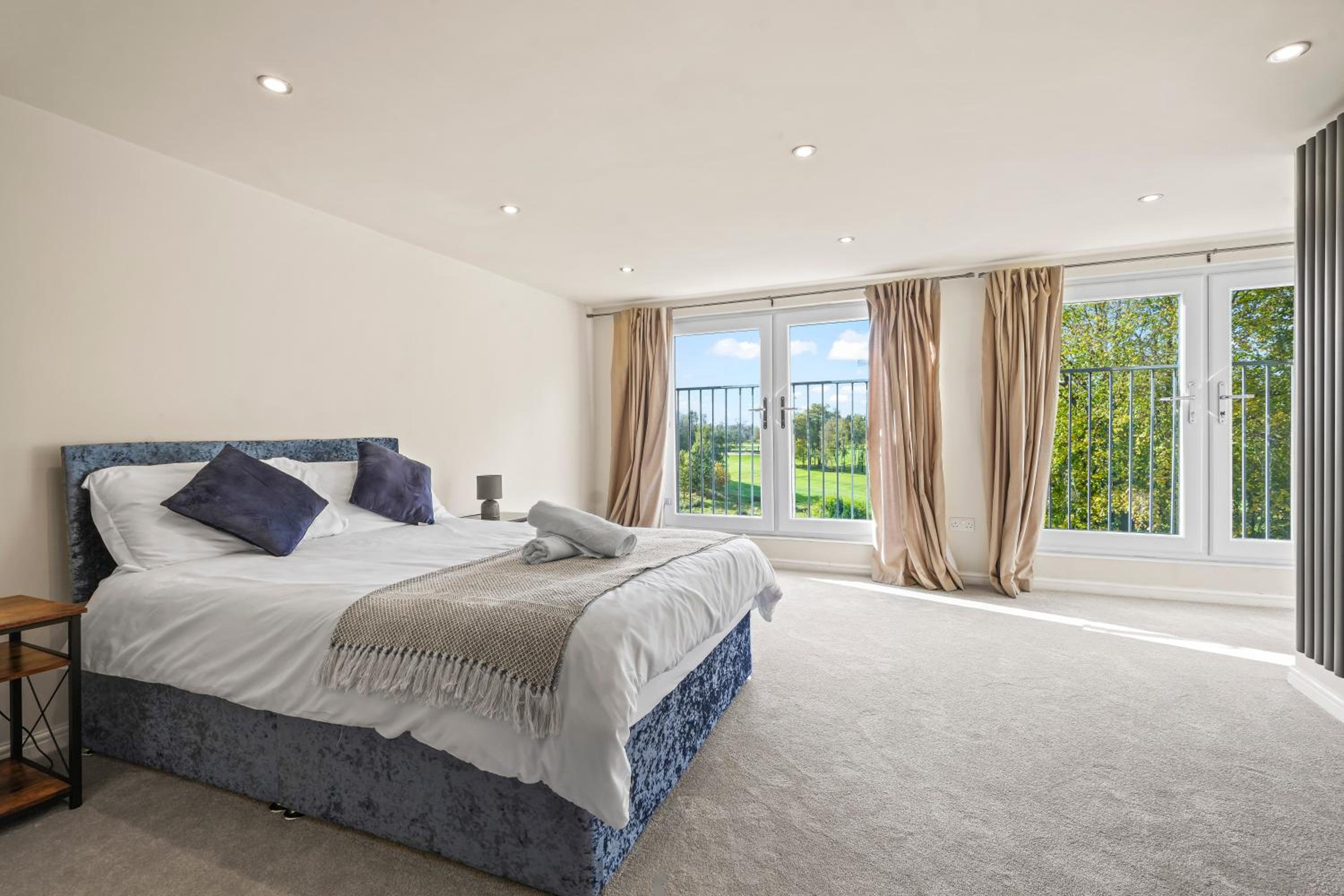 LUXURIOUS HOLIDAY HOME Bolton