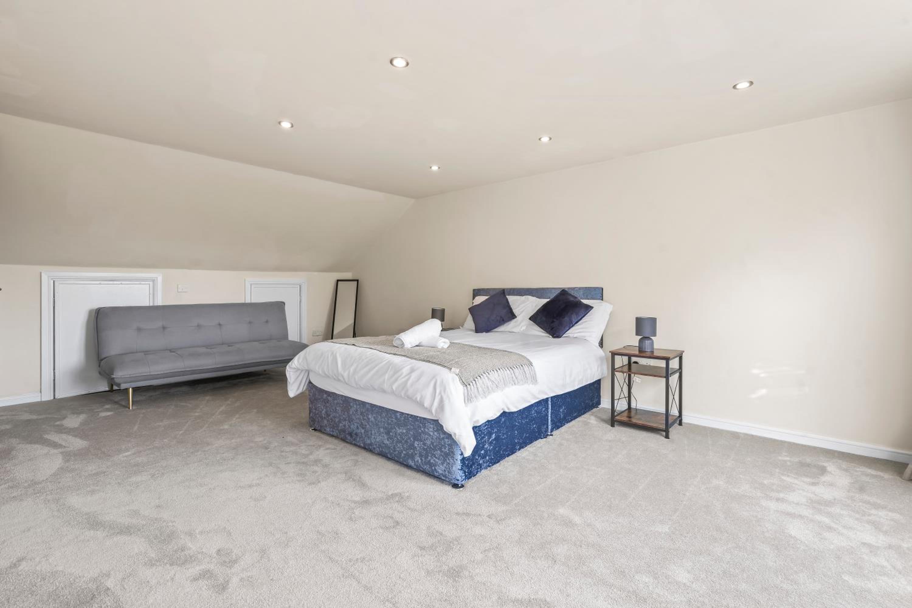 Bolton Vacations - LUXURIOUS HOLIDAY HOME Bolton - Property Image 5
