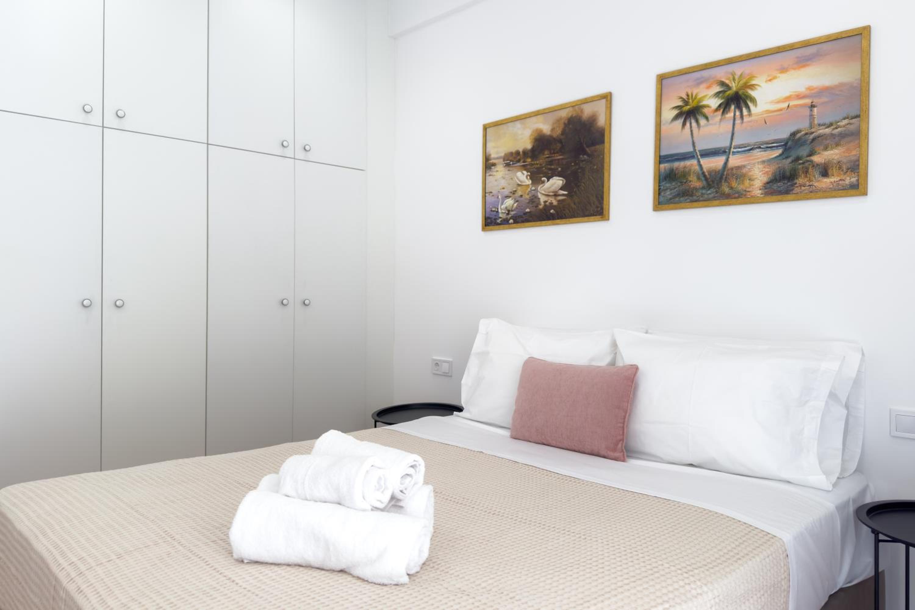 Eclectic Moonstone apartment in Athens