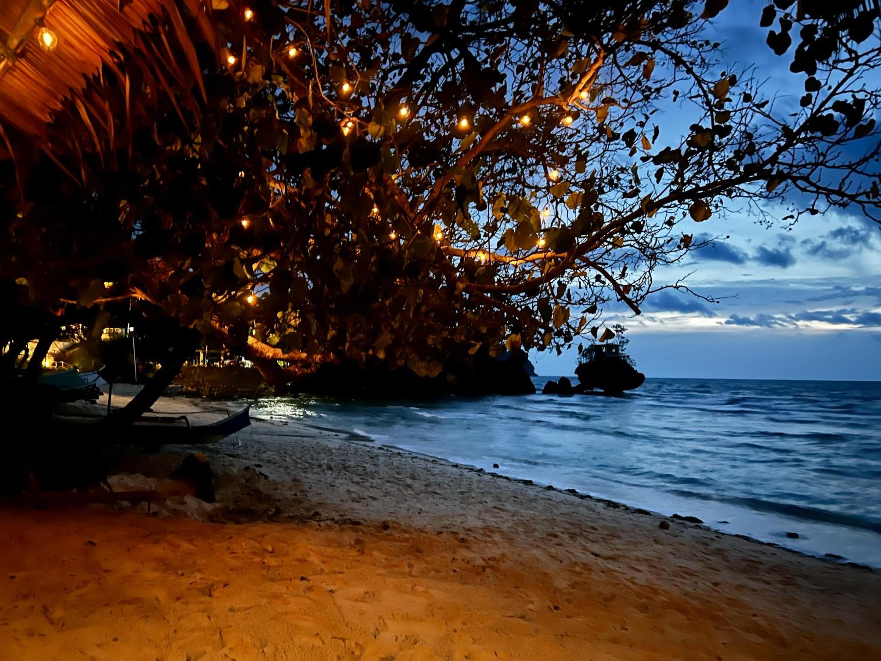 Tagosilangan Beach House view 4