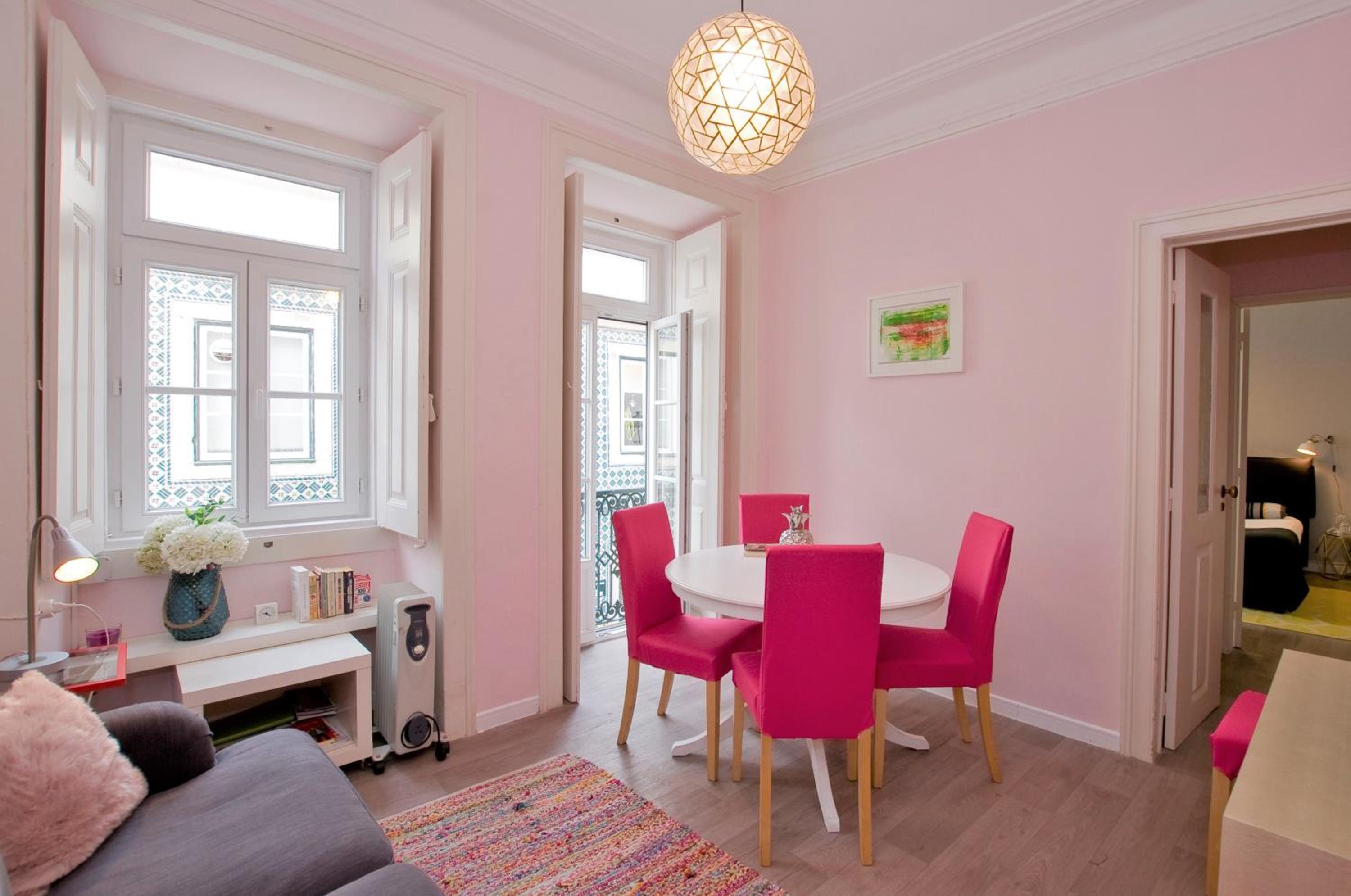 B1 Luminous Gem for 6 in BICA Neighborhood - LIS Downtown! view 4