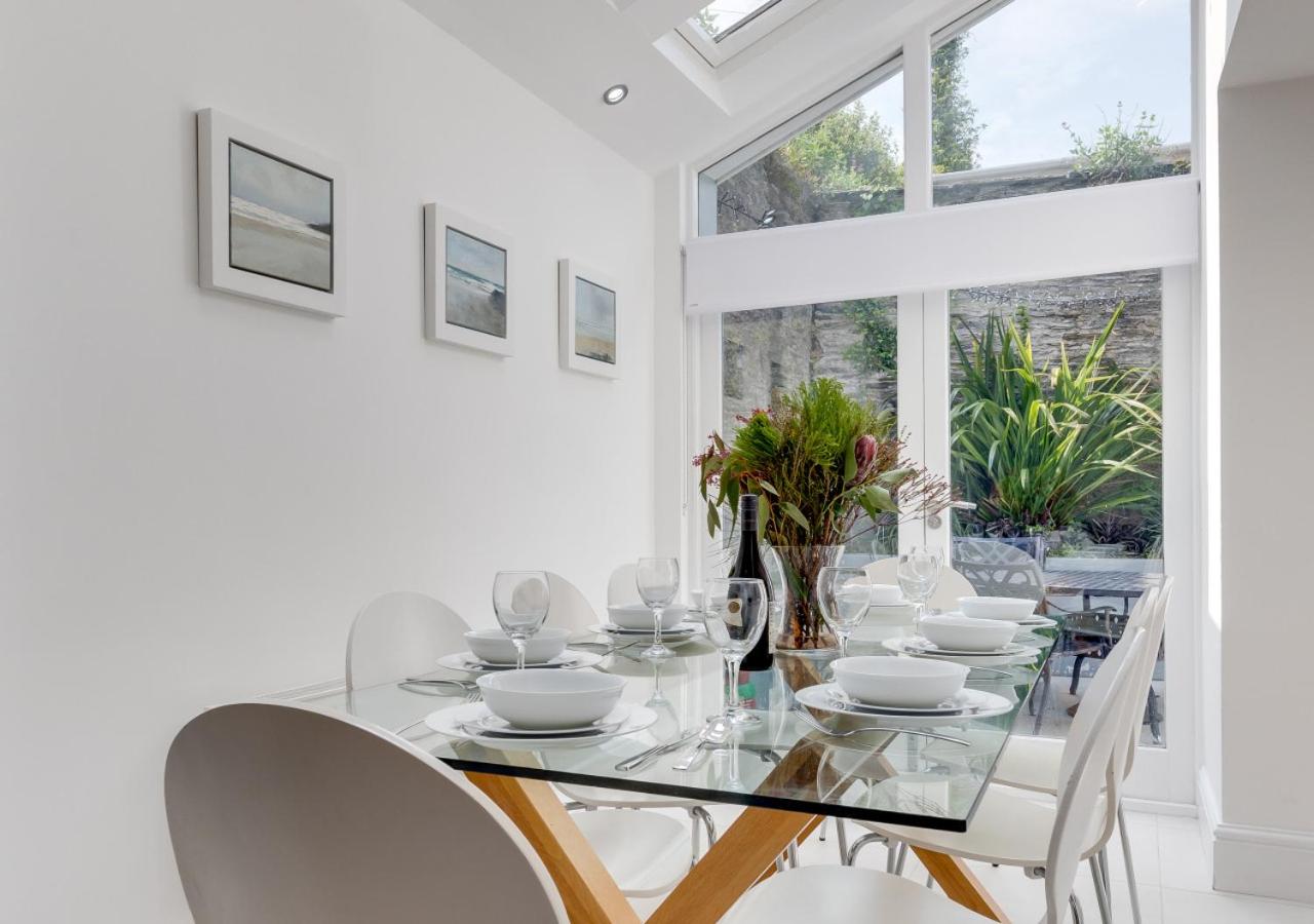 4 Bed in Padstow oc-p00718