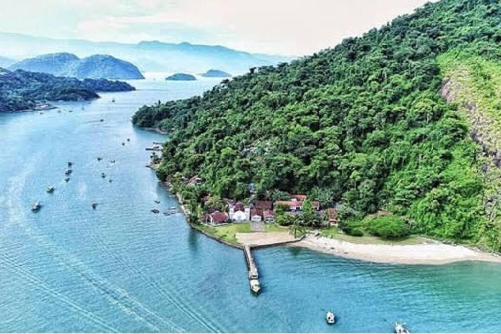 Casa completa em ilha de Paraty - Vila Caiçara