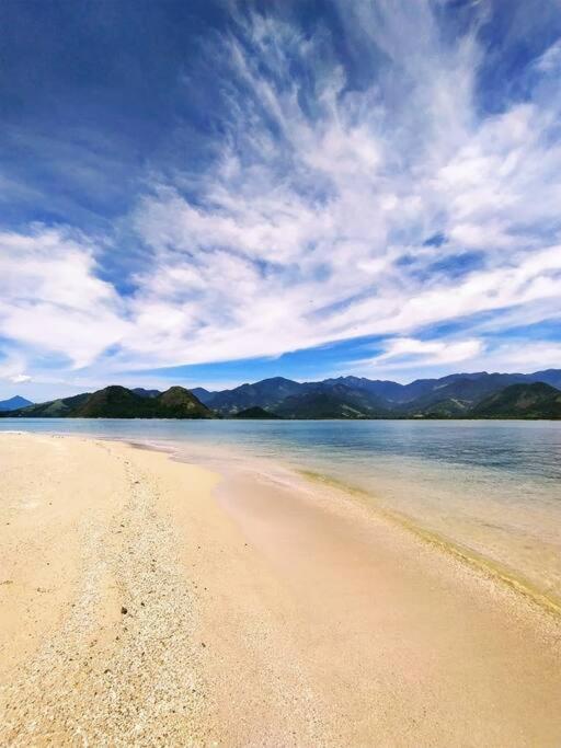 Casa completa em ilha de Paraty - Vila Caiçara