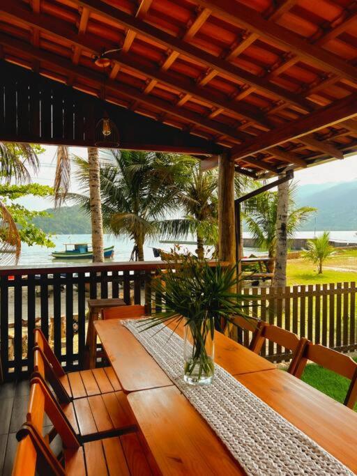 Casa completa em ilha de Paraty - Vila Caiçara