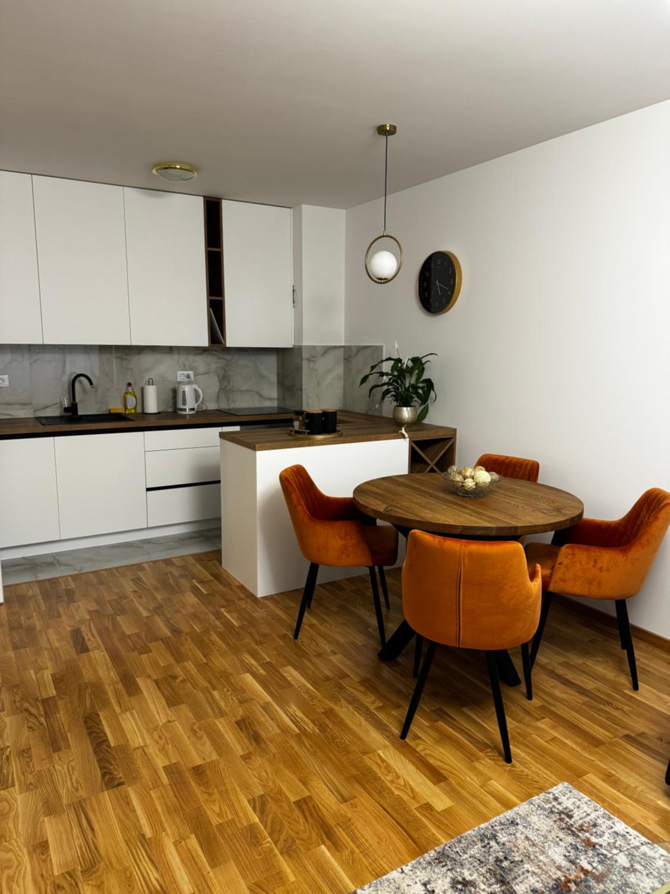 MEMS Lux Apartment 2