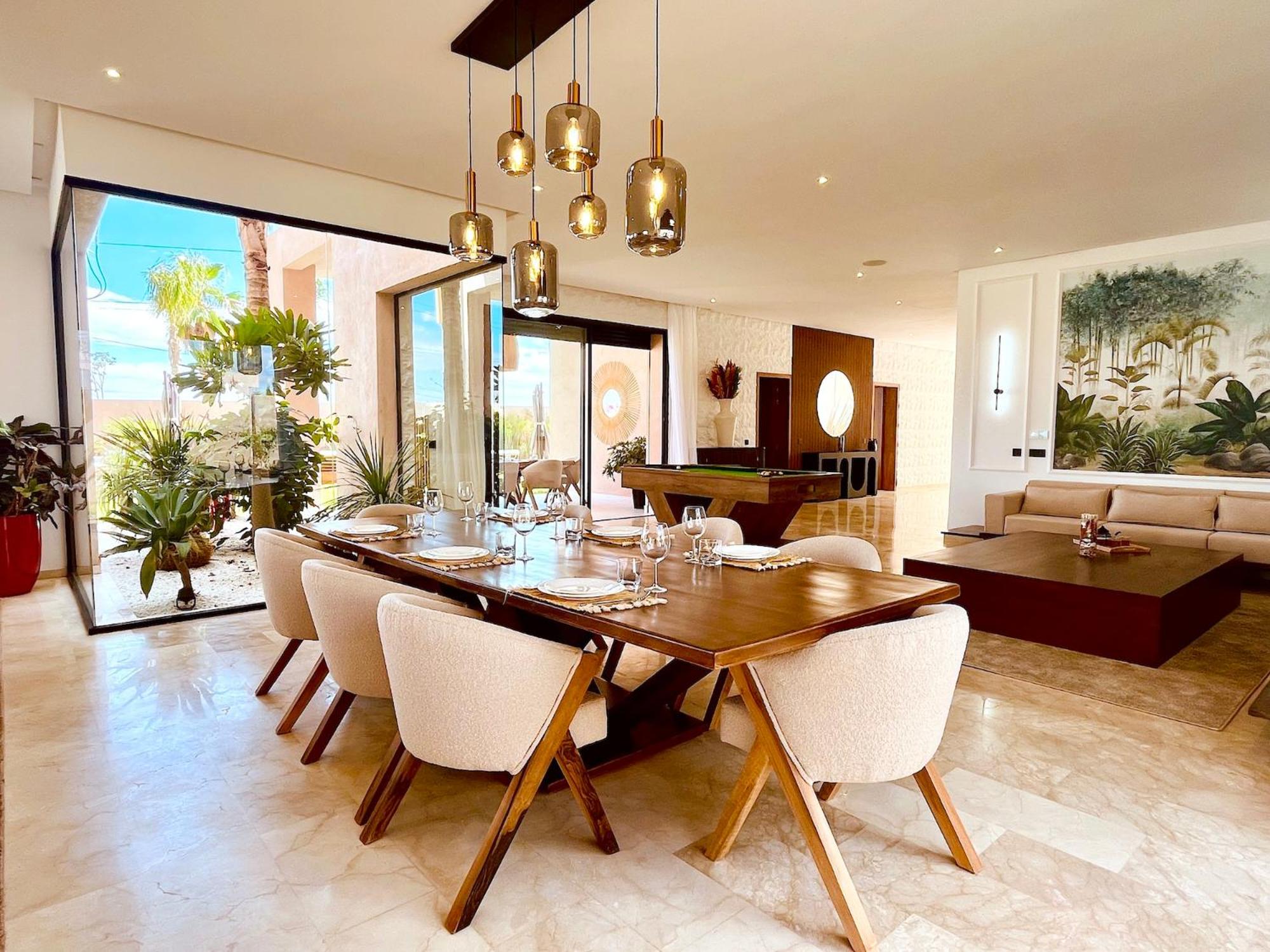 dining