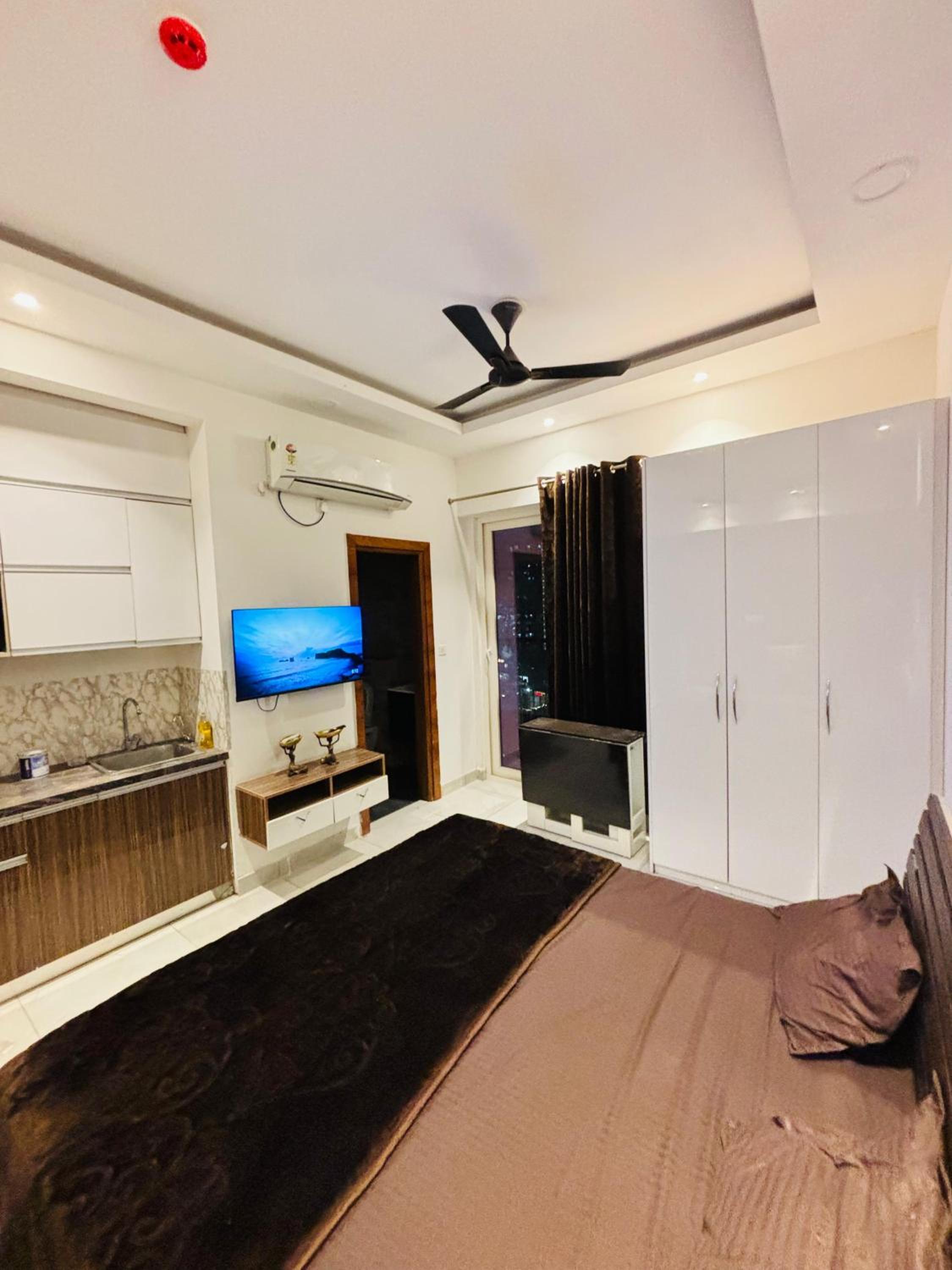 hotel room