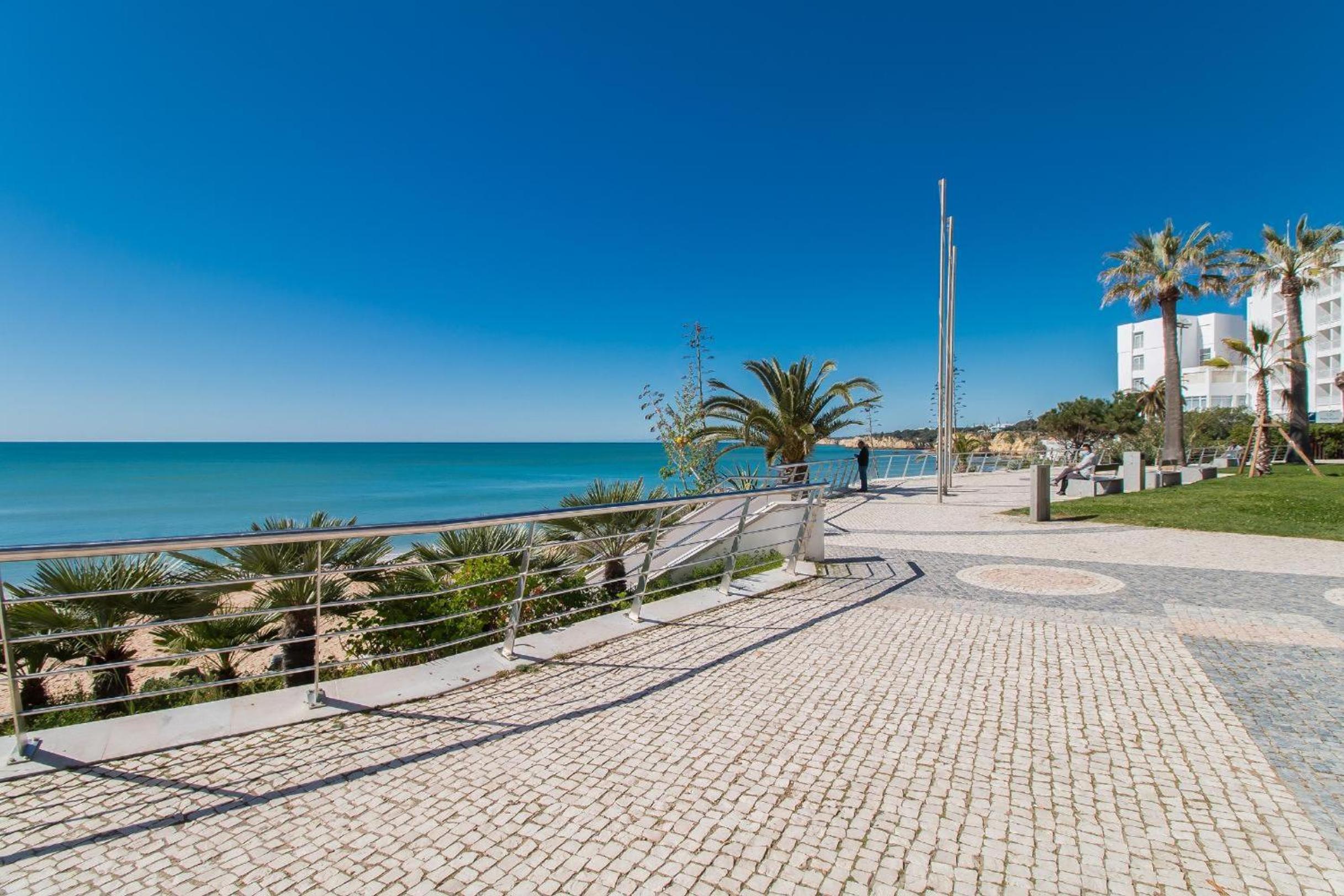 Sol e Mar view 3